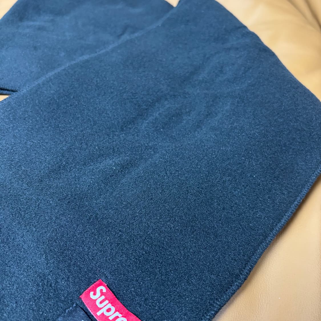 슈프림 머플러 목도리 로고 블랙 상품이미지3