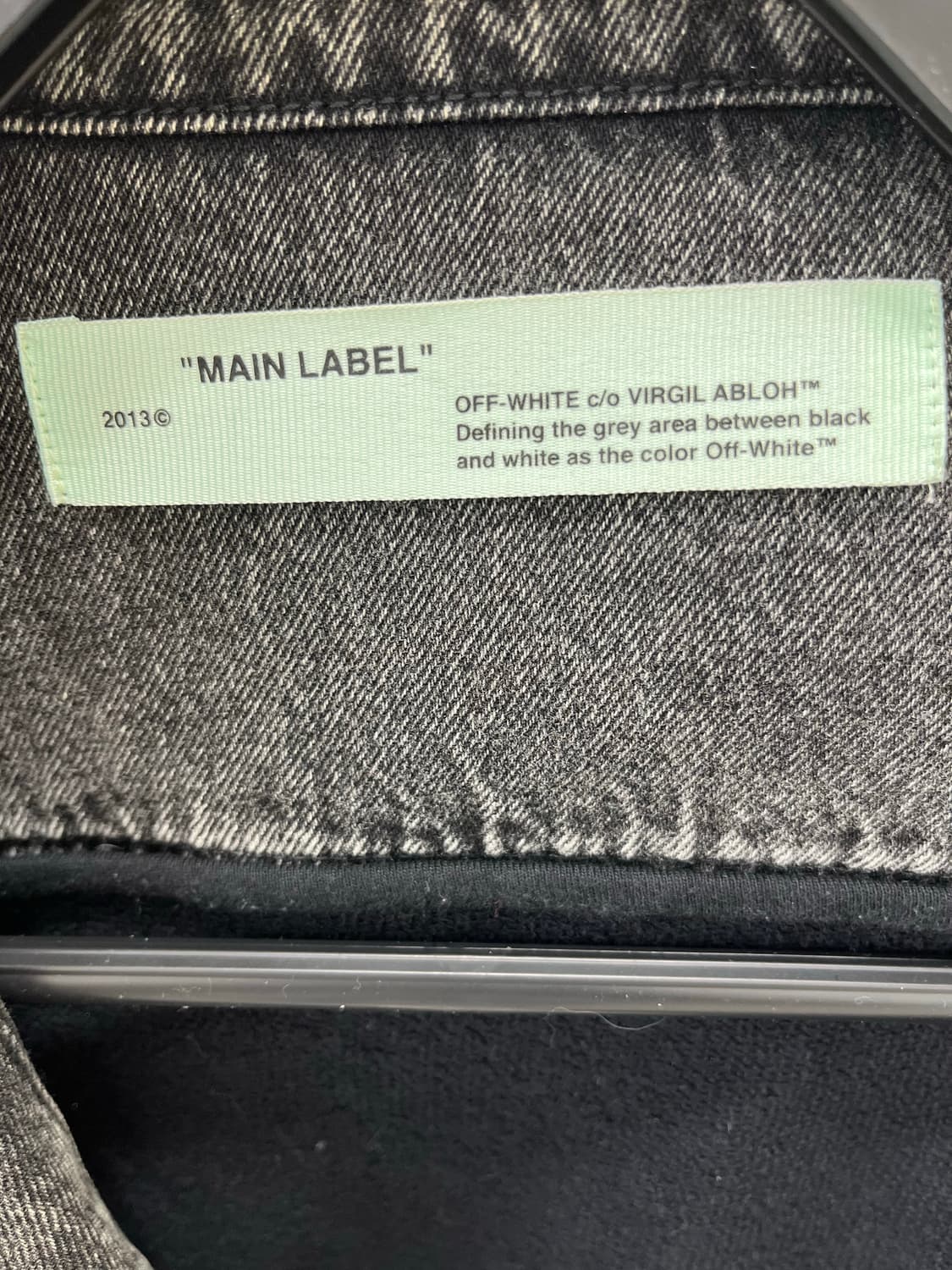 오프화이트 유화 흑청 데님 자켓 XL 상품이미지5