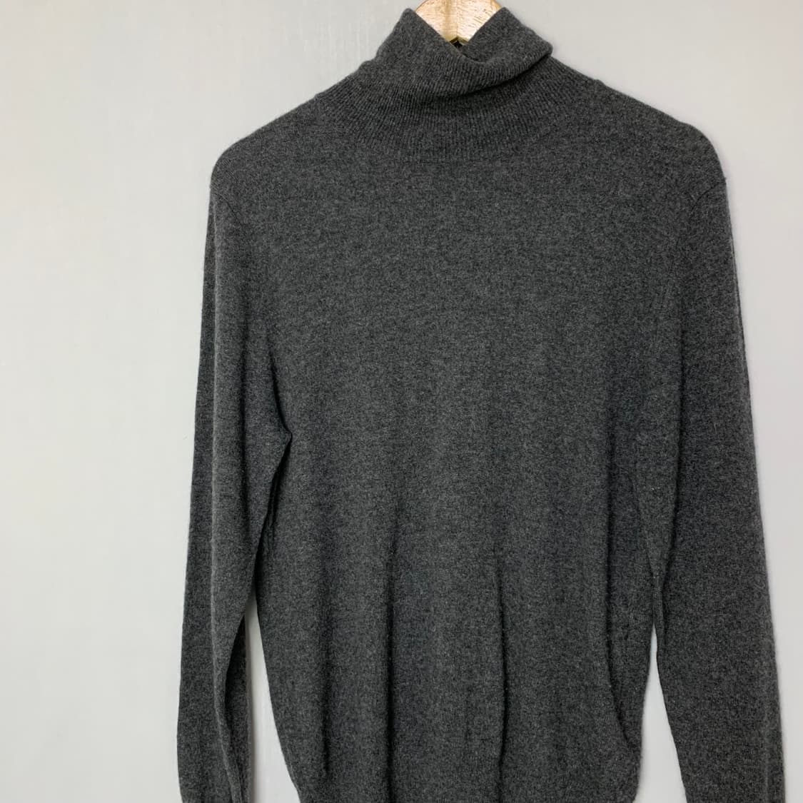 목폴라 니트 스웨터 회색 캐시미어 100% 차콜 L 상품이미지2