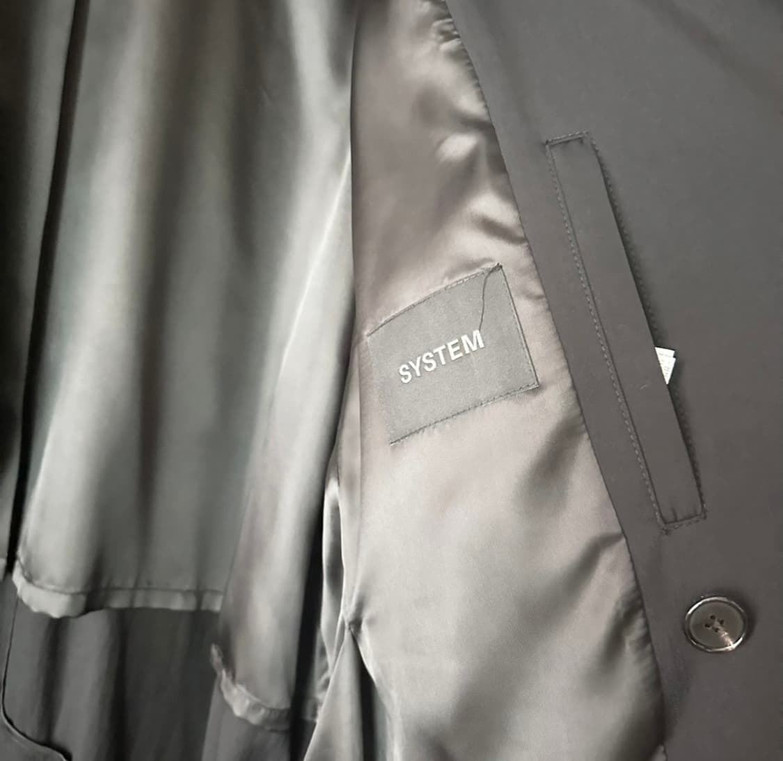 (새제품) 23FW 시스템옴므 트렌치코트 블랙 95사이즈 상품이미지3