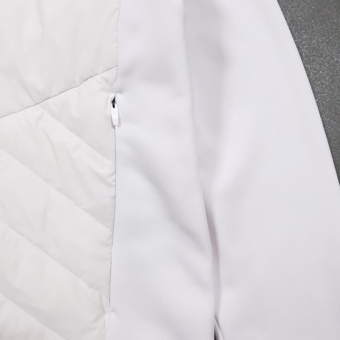 M) 데상트 신형 20FW 덕다운 방풍 하이브리드 플리스 자켓 화이트 상품이미지6