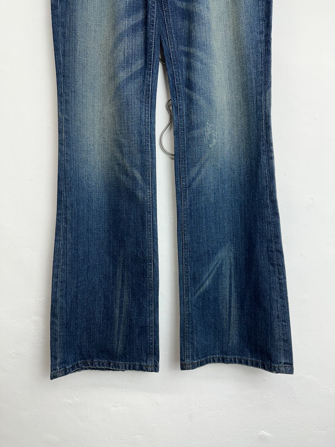 Diesel Zathan Bootcut Distressed Denim 상품이미지6