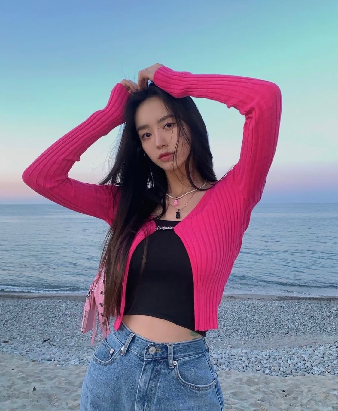 [새상품]페일제이드 로고 펜던트 가디건 골지 가디건 핫핑크 상품이미지1