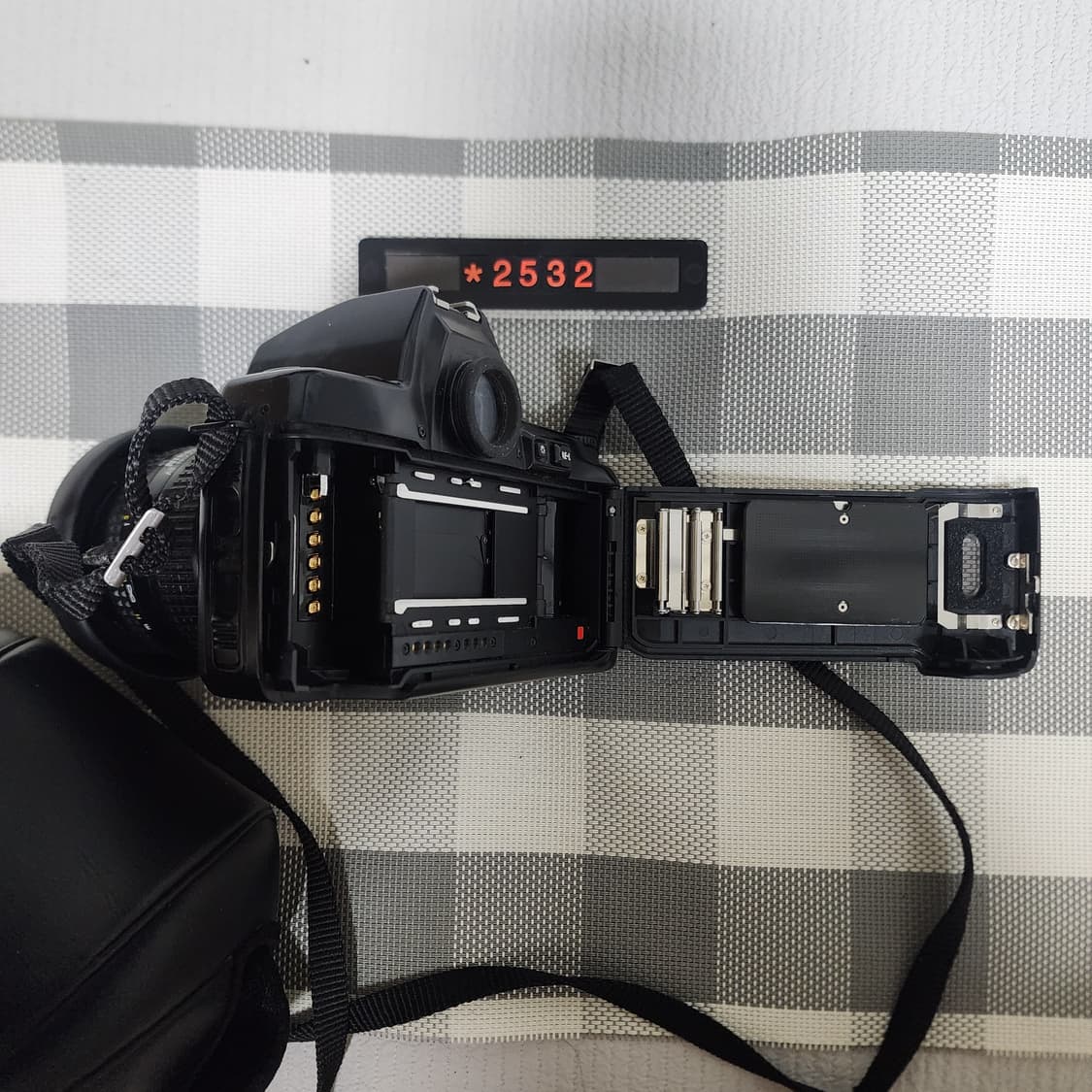 니콘 F-801s AF 필름카메라 35-70 줌렌즈 케이스포함 상품이미지6