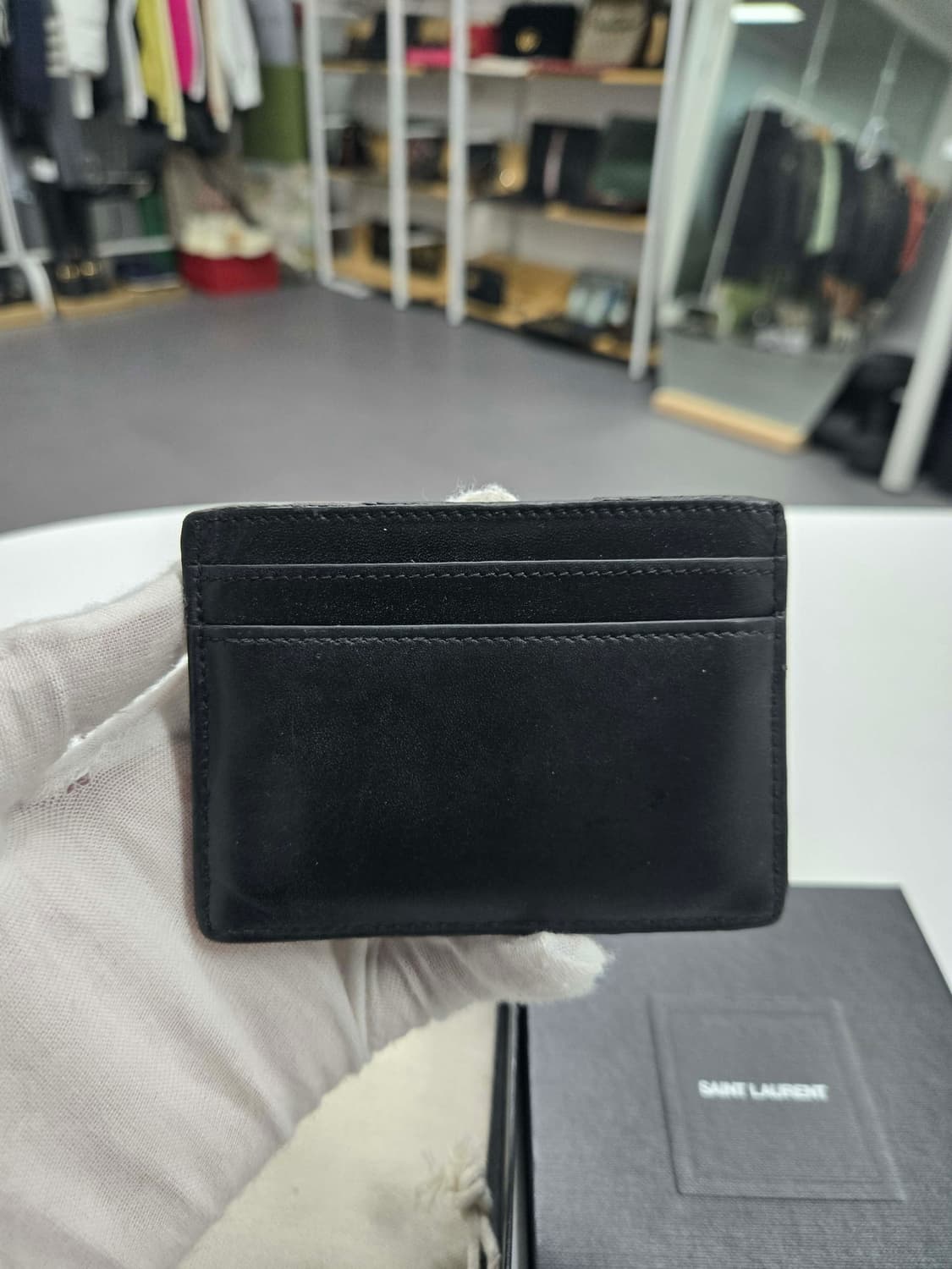 [50%세일] 입생로랑 은장 로고 카드지갑 상품이미지2