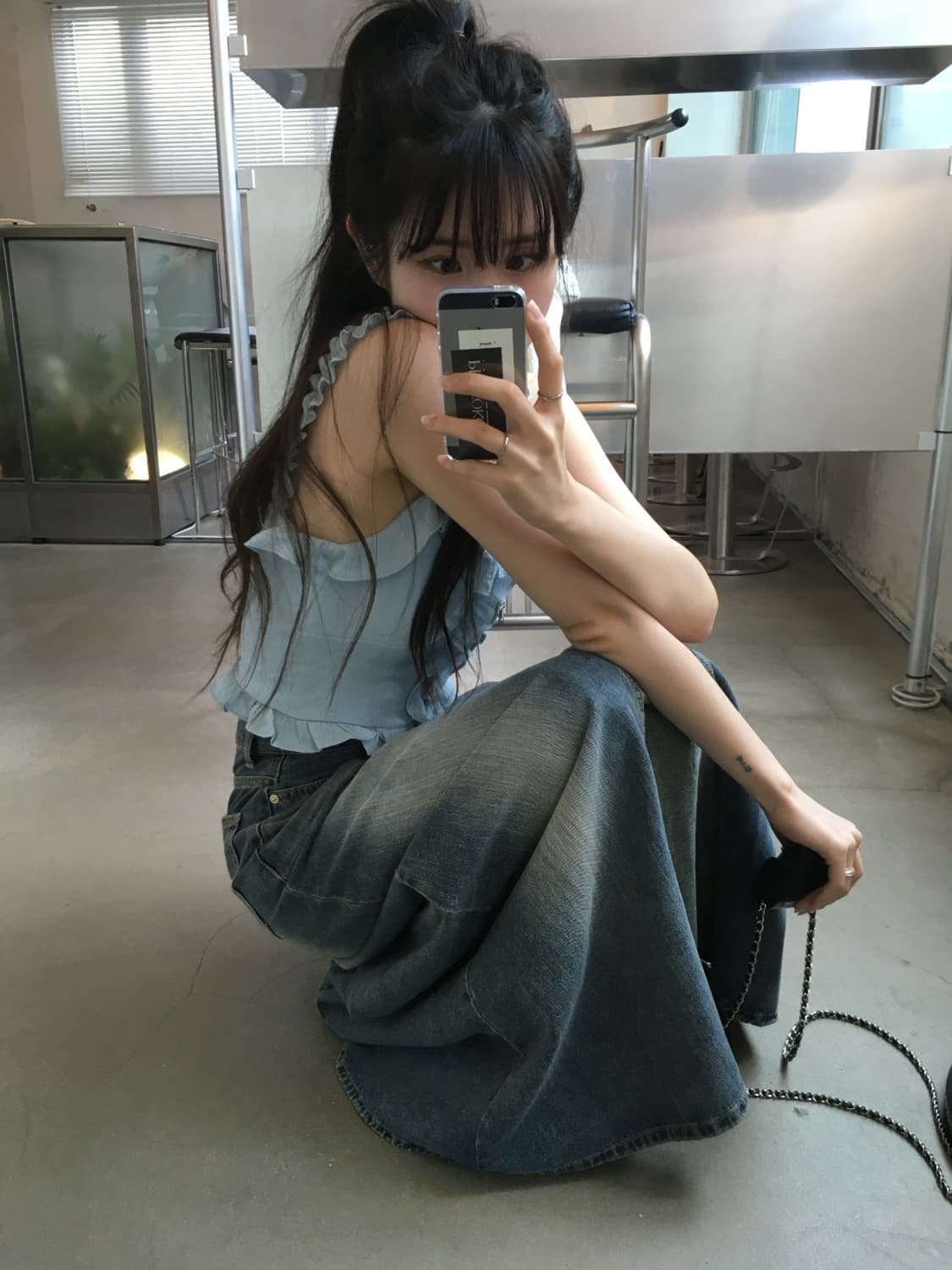 Weeny 위니 콩단추 프릴 나시 소라 상품이미지3
