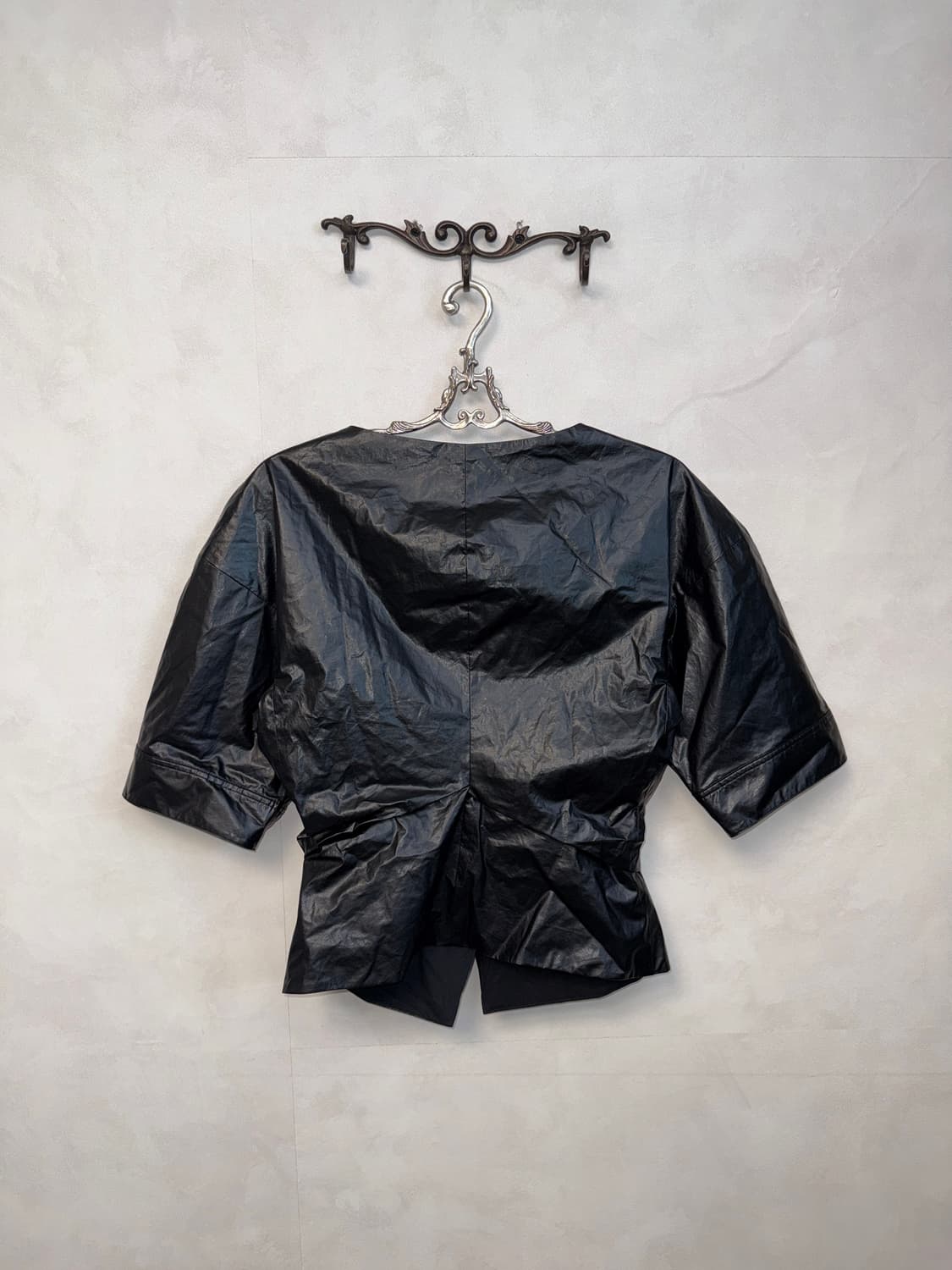 SYSTEM black pvc puffed balloon blouse 상품이미지3