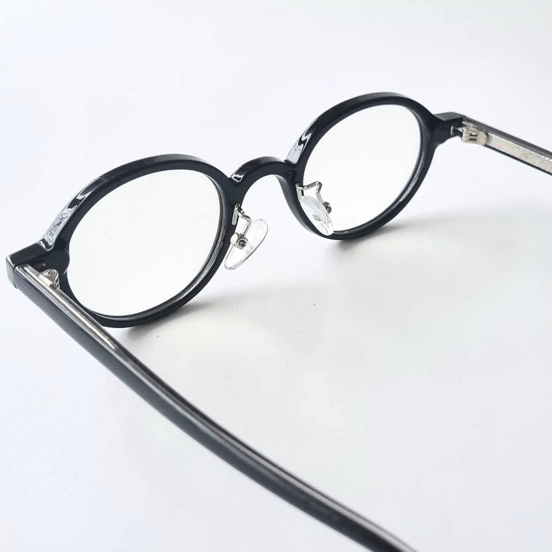 오벌 온테 블랙  코받침있는 뿔테 안경테 상품이미지5