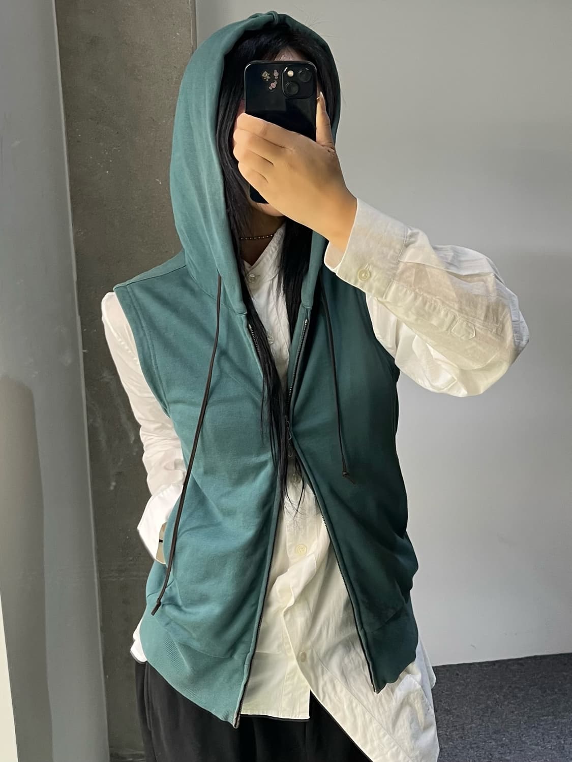 어태치먼트 슬리브리스 집 후디 베스트 상품이미지3