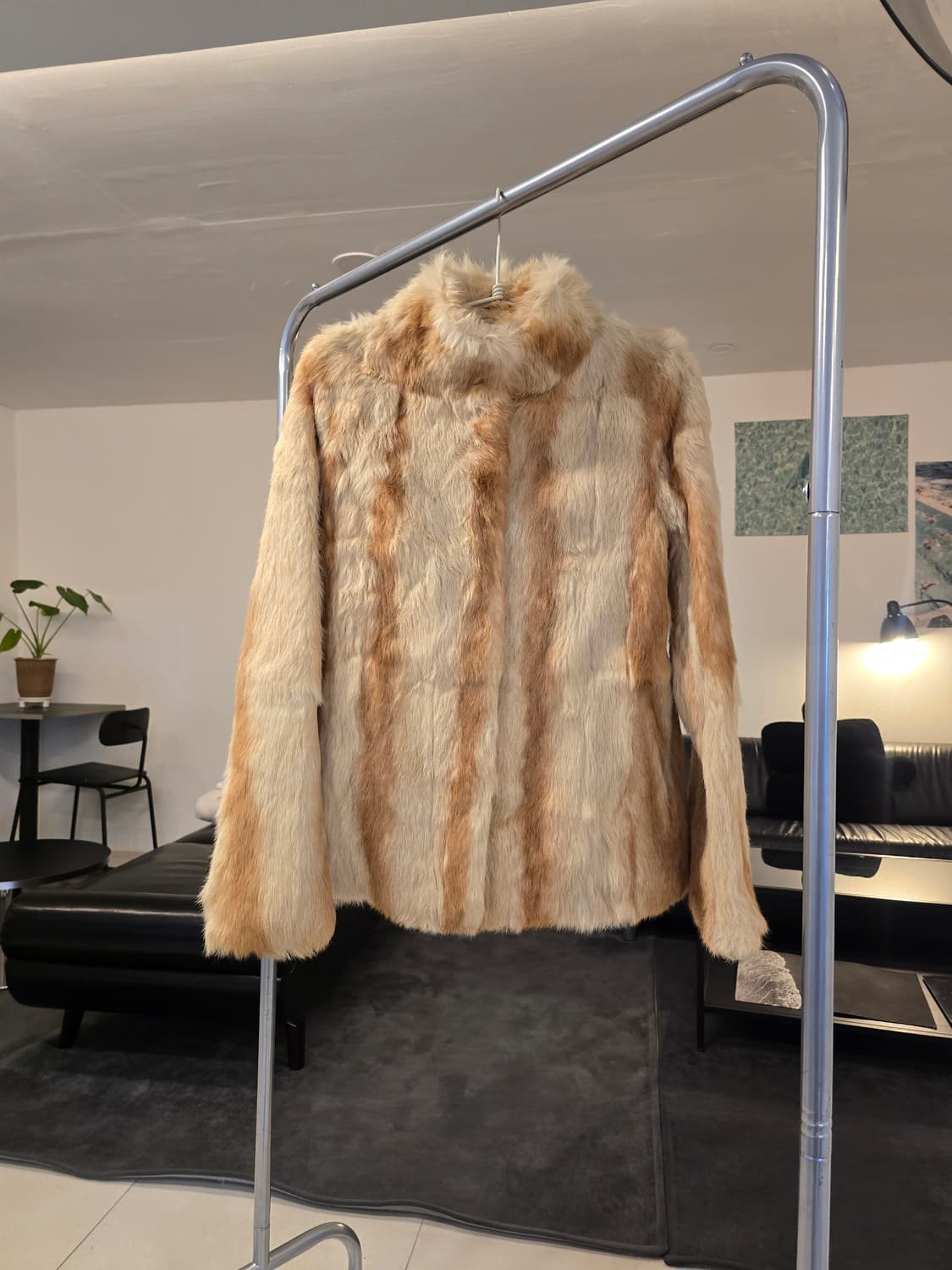 INVU천연 토끼털 코트 상품이미지1