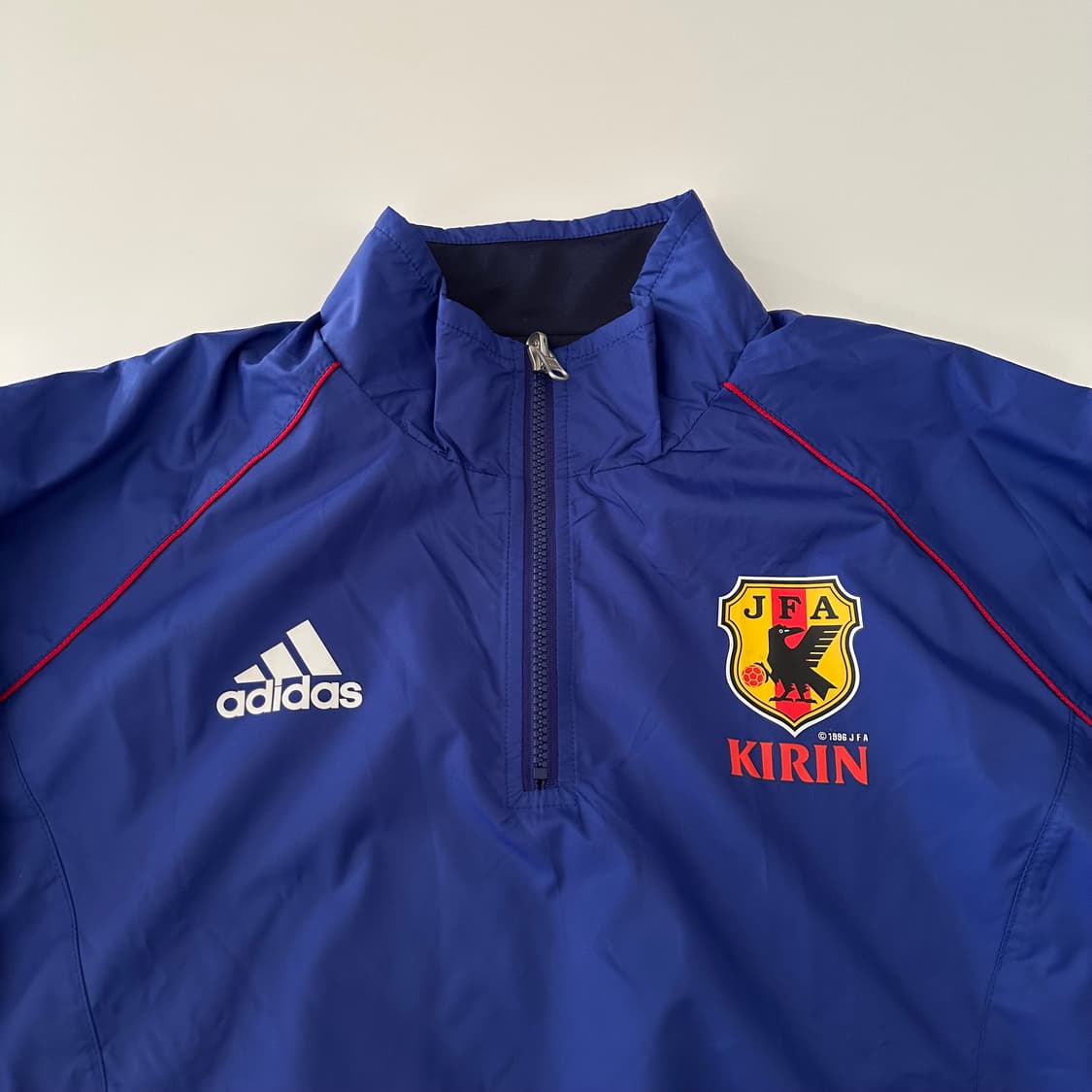 아디다스 기린 adidas kirin 로고 리버시블 웜업 상품이미지2