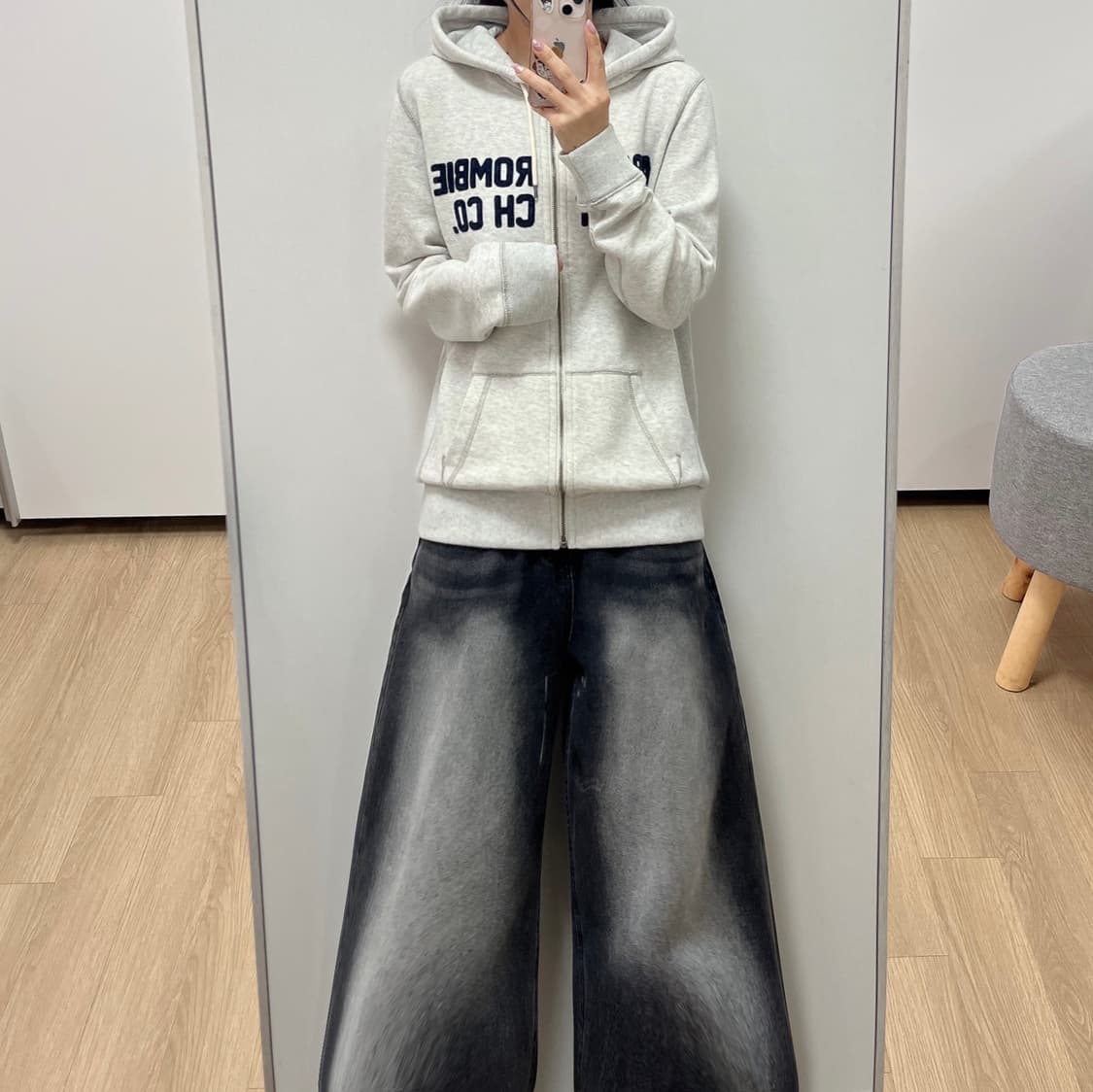 아베크롬비 자수로고 연그레이 후드집업 상품이미지1