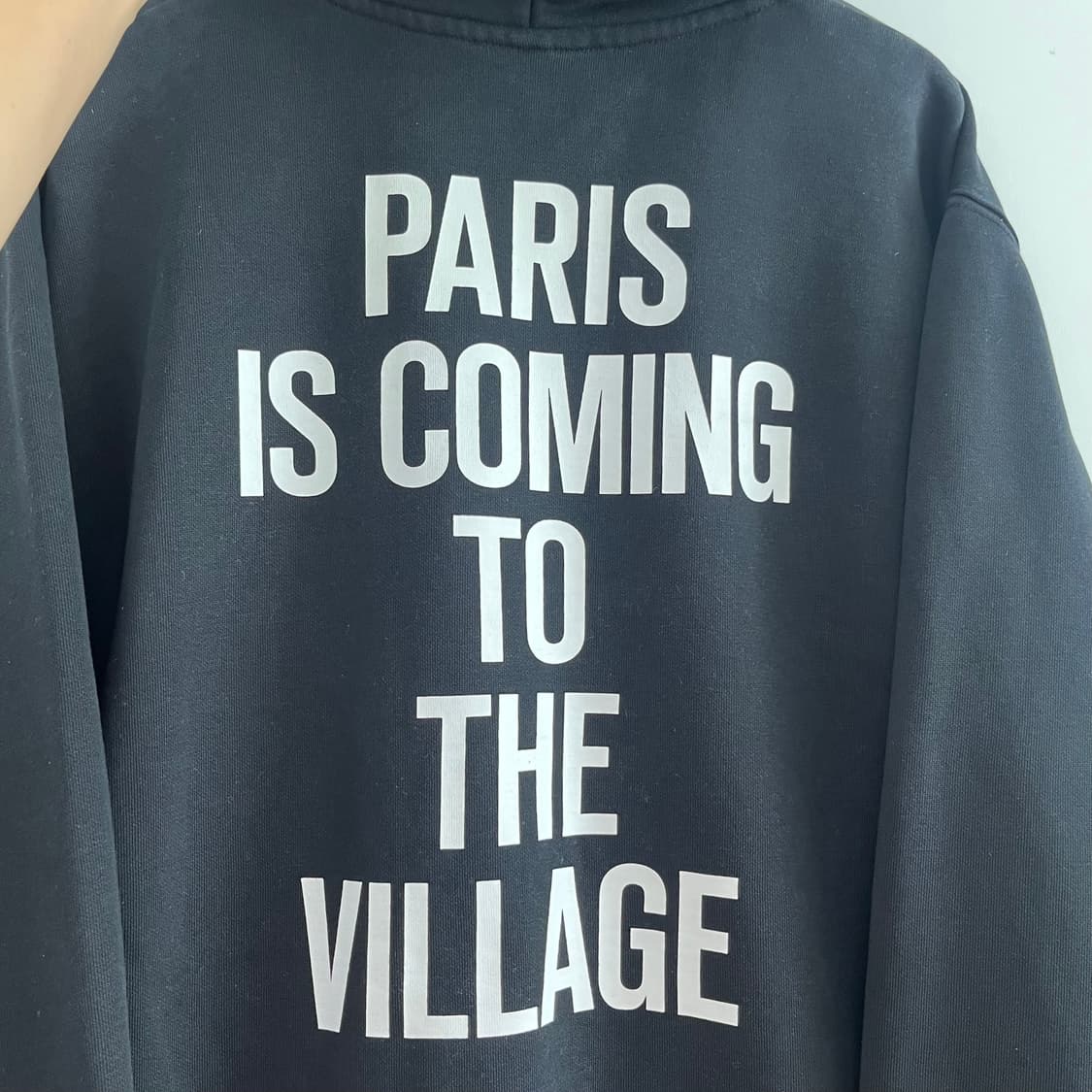 칼하트 WIP x The Village Cry 블랙 후드티 상품이미지7
