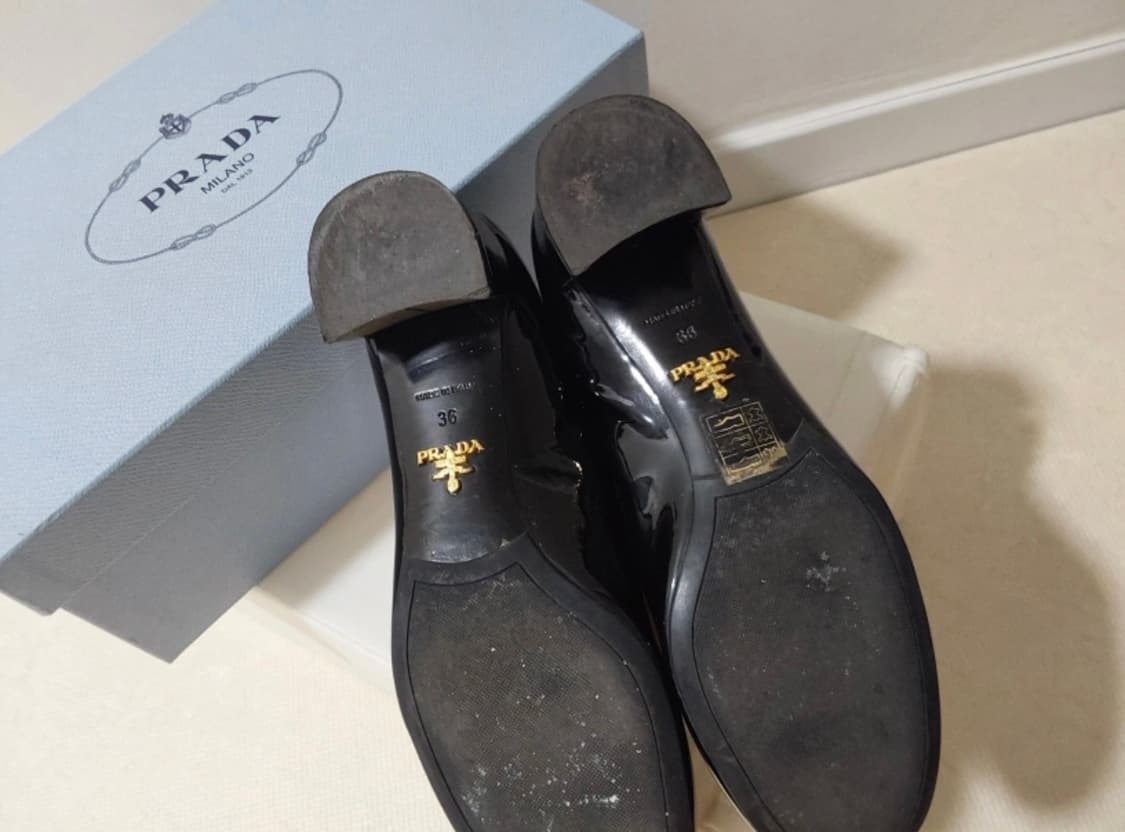 프라다 리본 에나멜 펌프스 36사이즈 상품이미지5