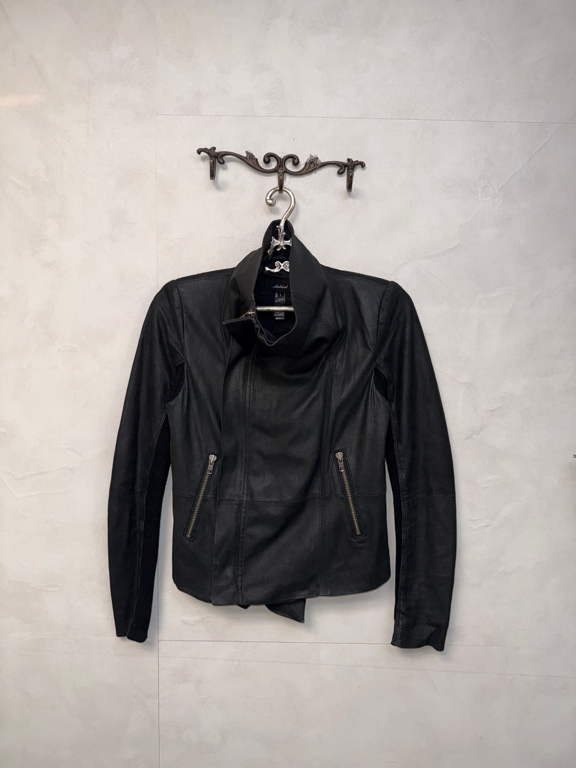 Back goat skin draped high neck jacket  상품이미지1