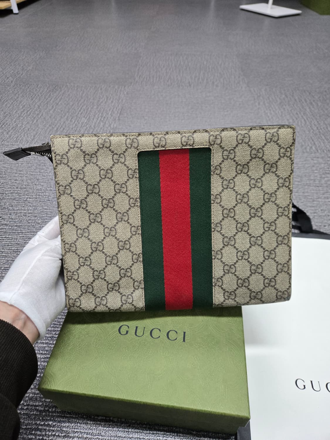 [특가][정품] 구찌 시그니처 웹삼선 클러치백 상품이미지2