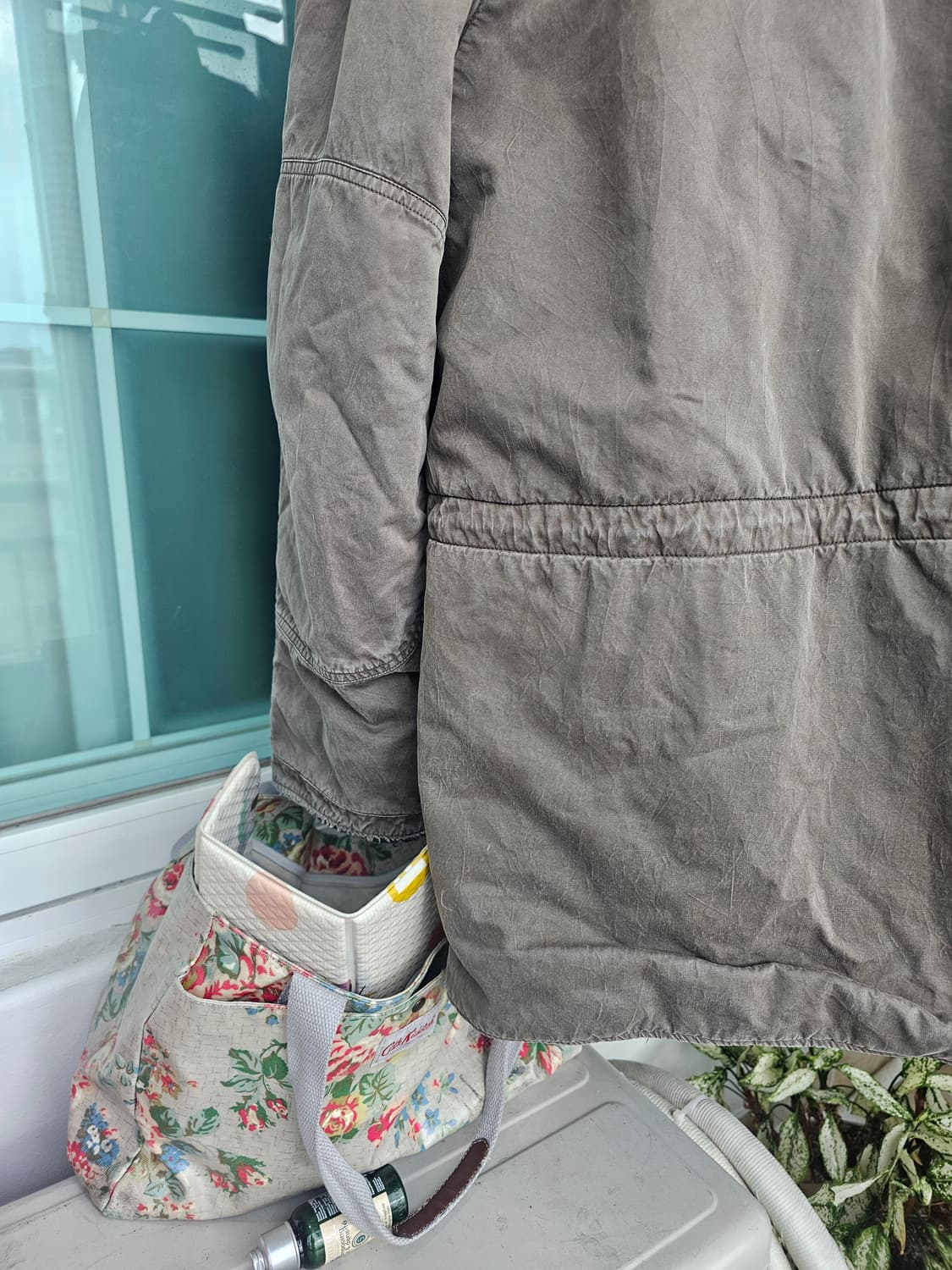 빈티지 아카이브!!씨피 CP 컴퍼니 카키 야상 자켓 팝니다 퍼자켓 상품이미지3