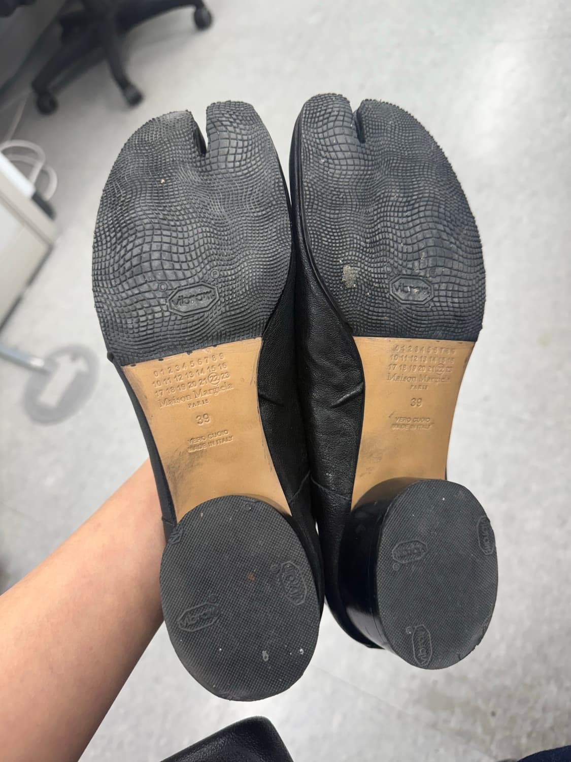 메종 마르지엘라 블랙 펌프스힐 뉴타비 상품이미지6