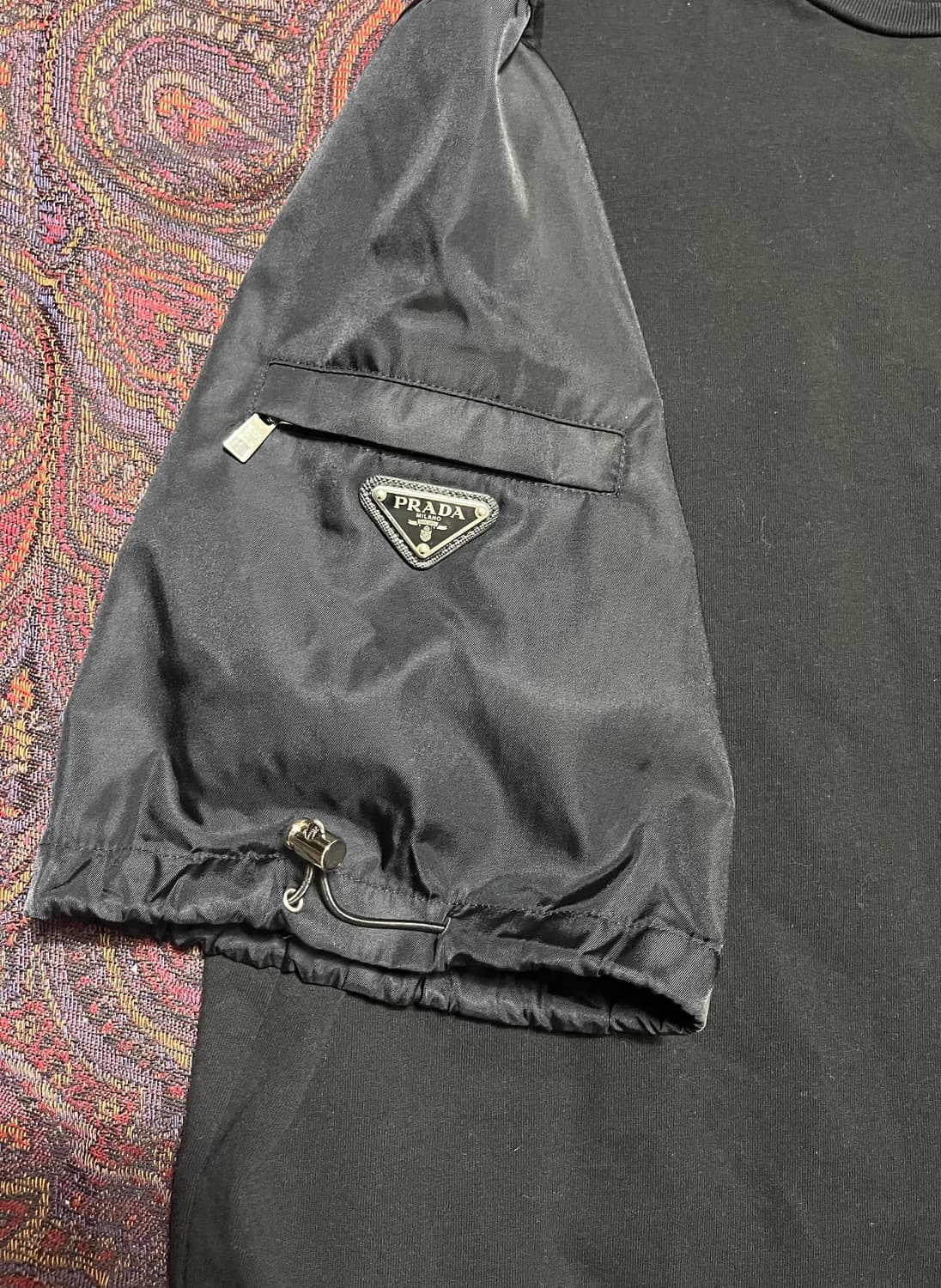 프라다 Re Nylon 블랙 반팔 L 상품이미지3