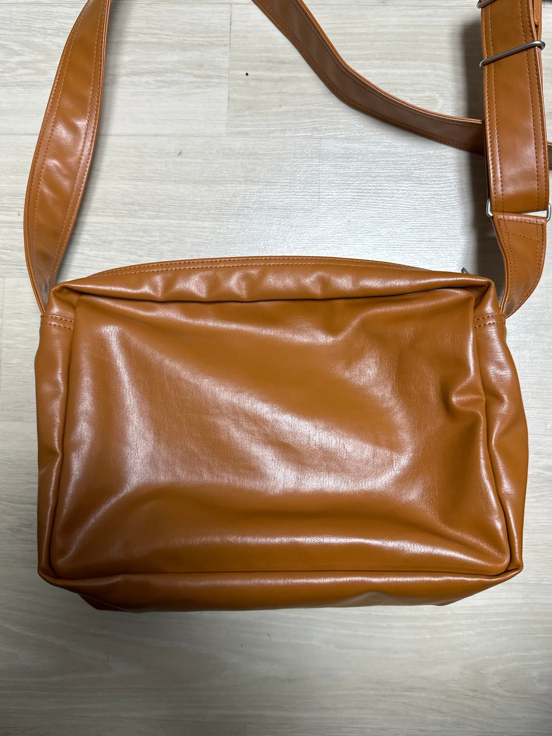 PORTER 요시다 포터 프리스타일 숄더백 L 카멜 베이지 상품이미지4