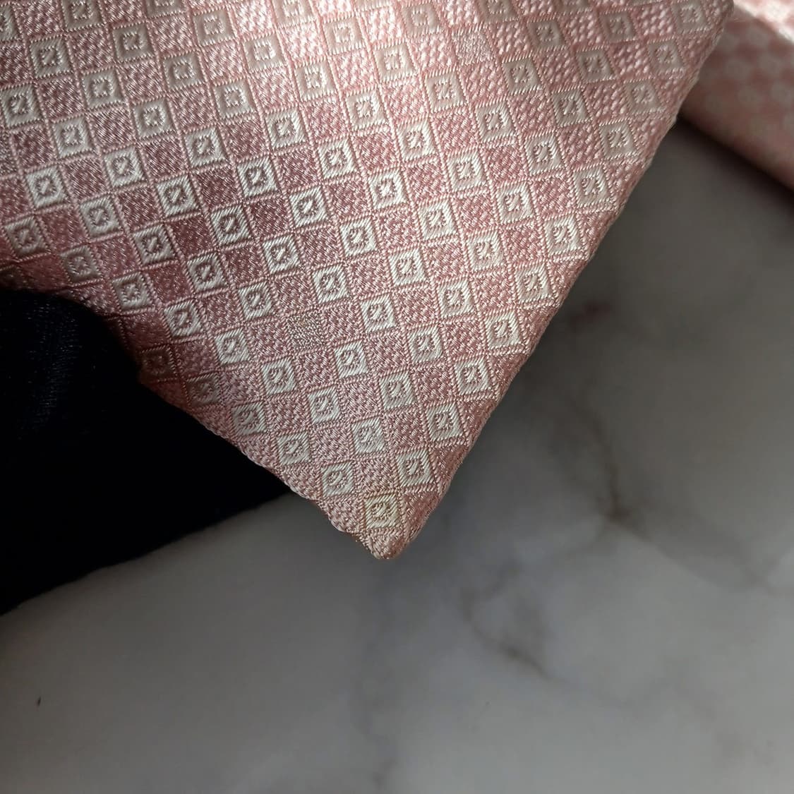 지방시 실크 핑크 다이아 패턴 넥타이 9.6cm A등급 A18846
 상품이미지7