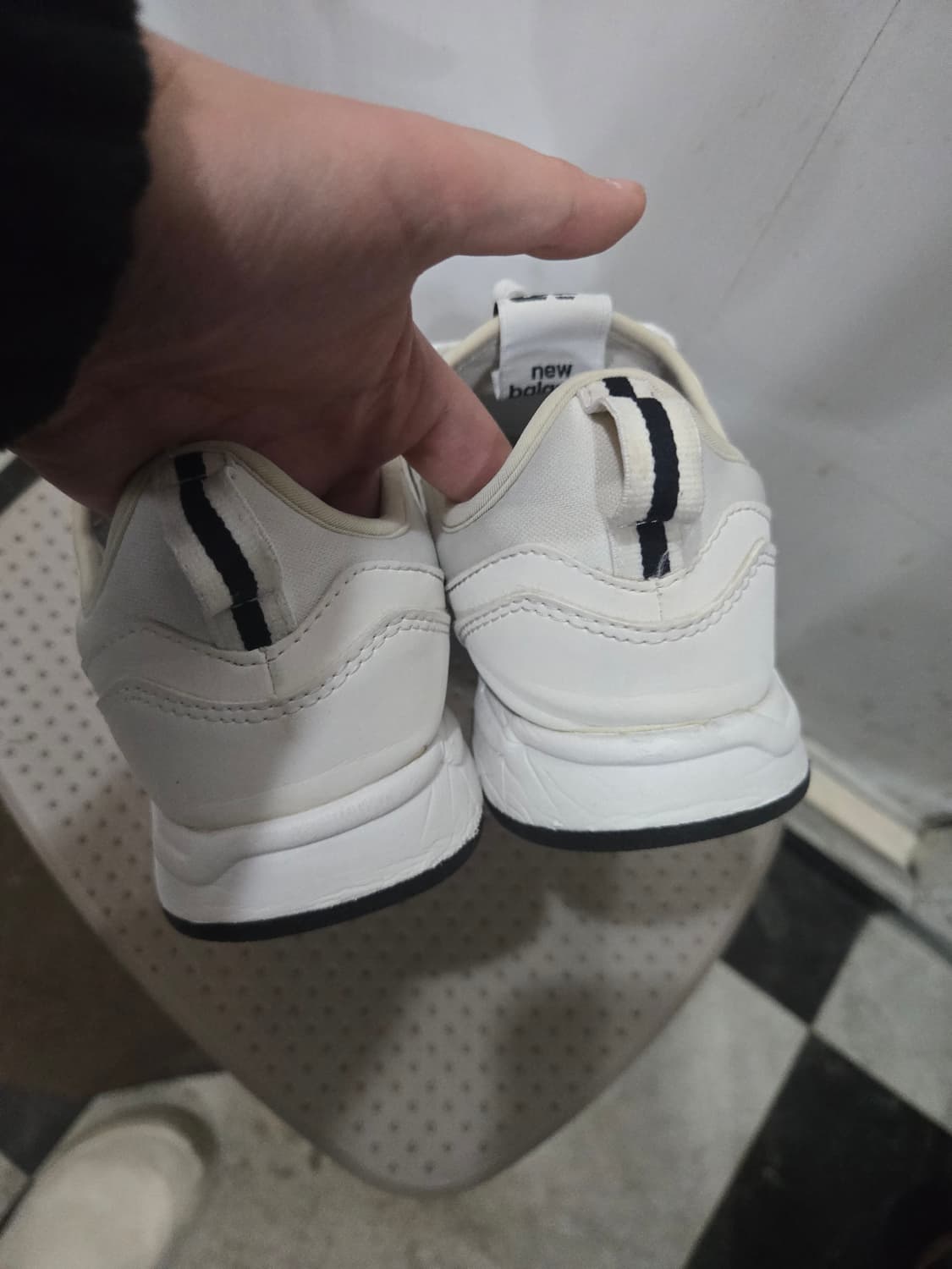 (사이즈230) New balance 뉴발란스 신발! 깔끔한 스타일! 상품이미지3