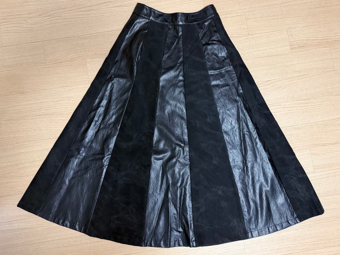 유노이아 레더 스커트 셋업 상품이미지5