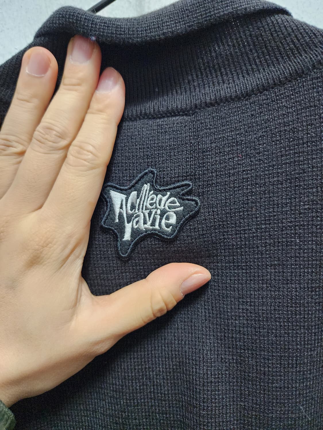 아크메드라비 반팔 니트 집업 상품이미지3