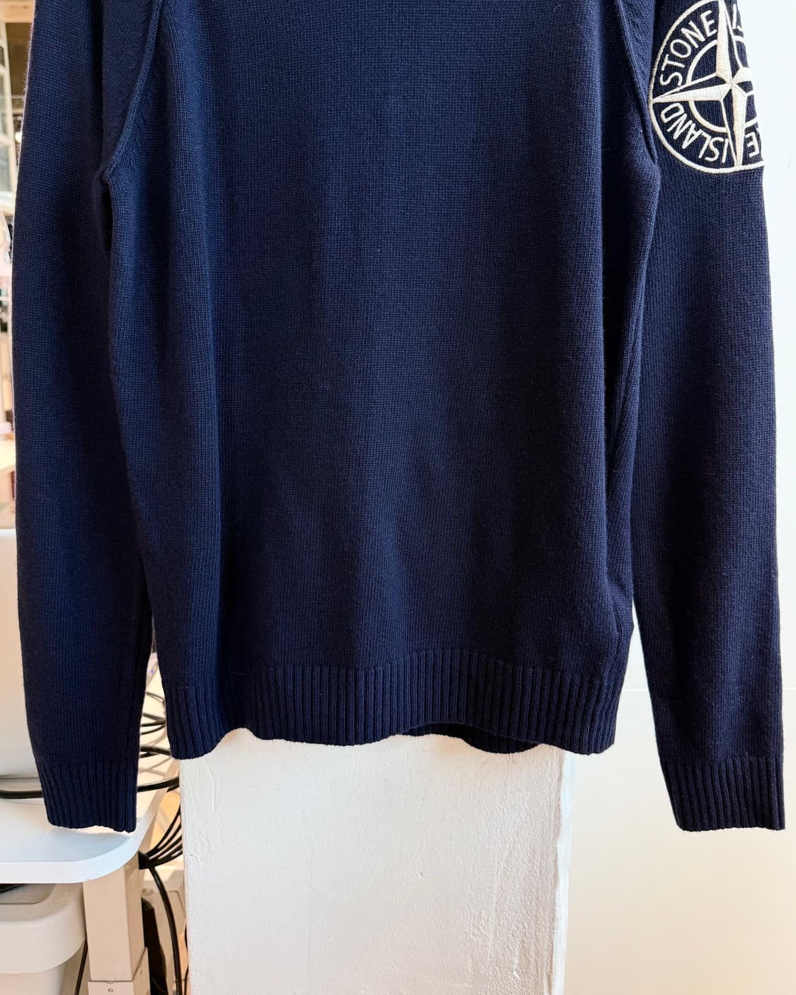 스톤아일랜드 주니어 네이비 로고자수 니트 상품이미지6