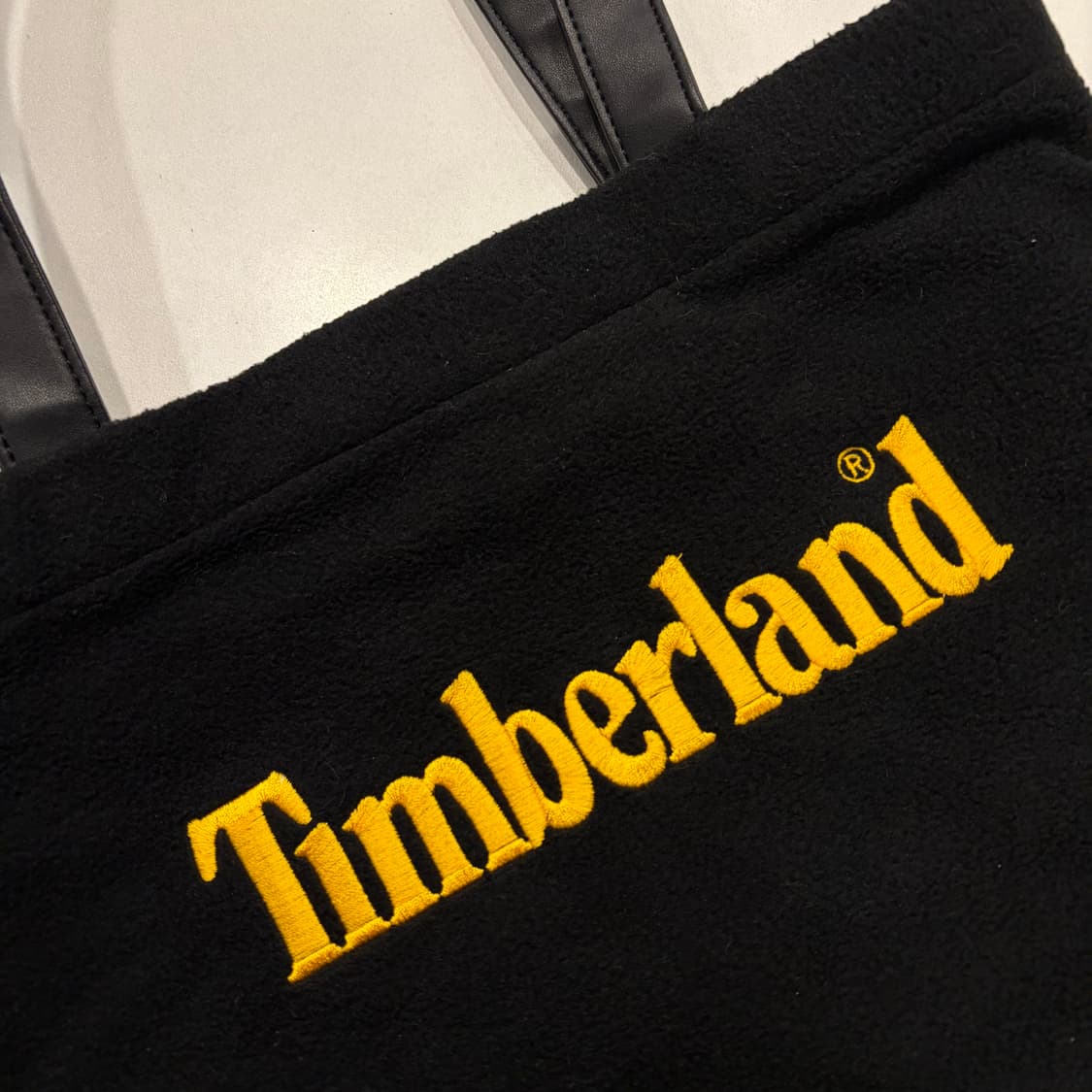 팀버랜드 플리스 노랑 로고 토트백 상품이미지4