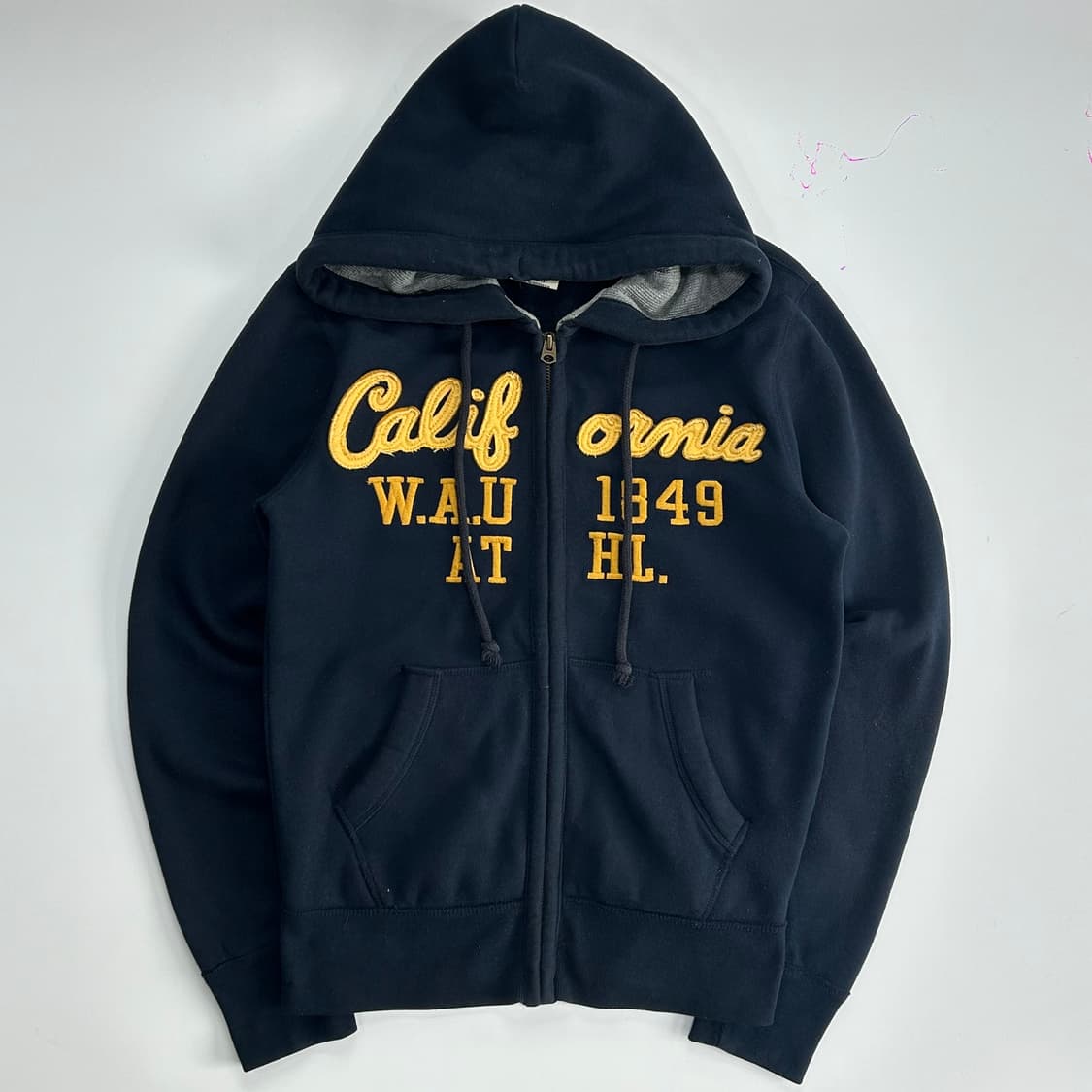 Who A U 옐로우 레터링 네이비 후드집업 상품이미지3