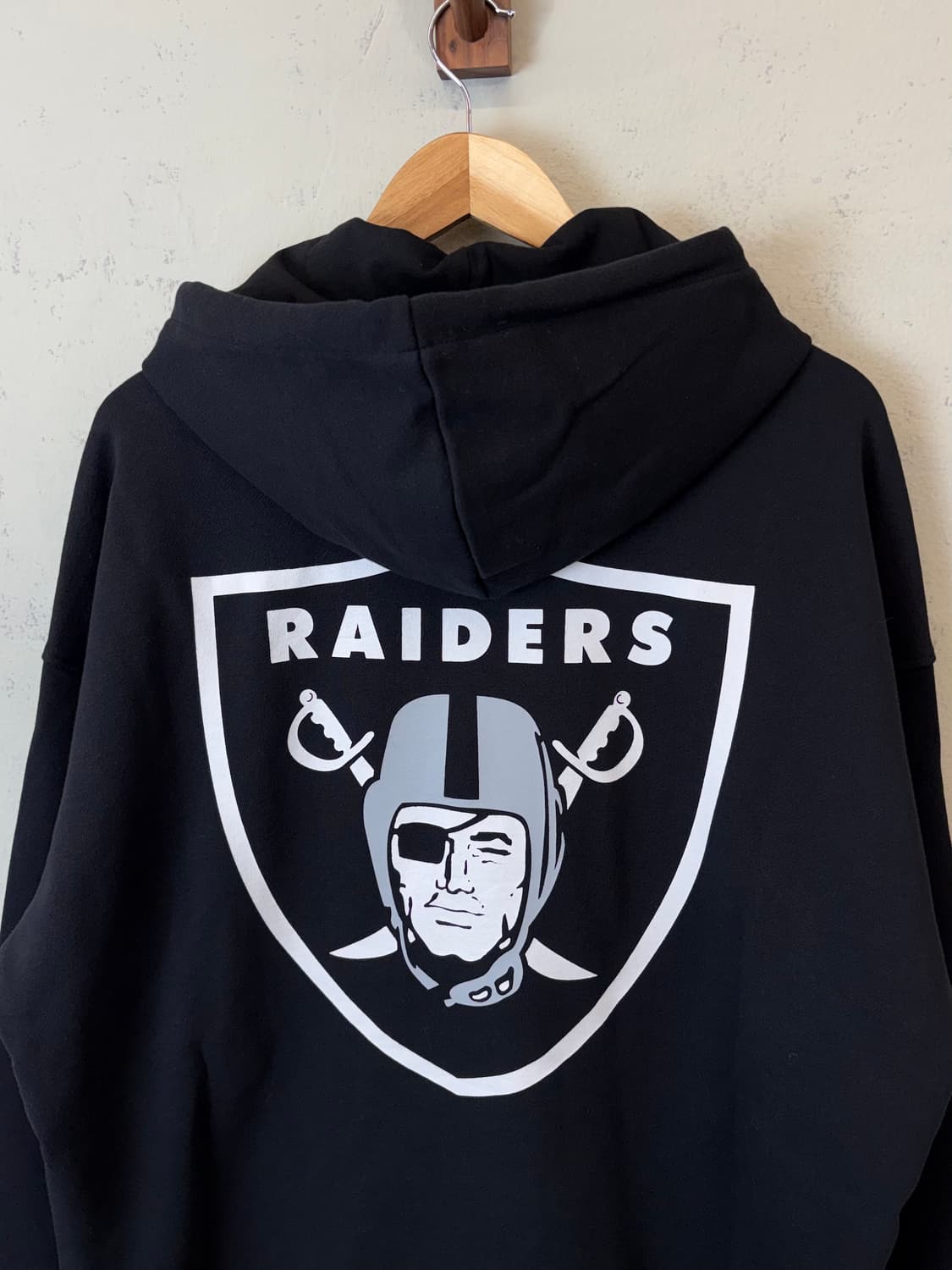 새상품 NFL 레이더스 블랙 빅로고 후드티 상품이미지3