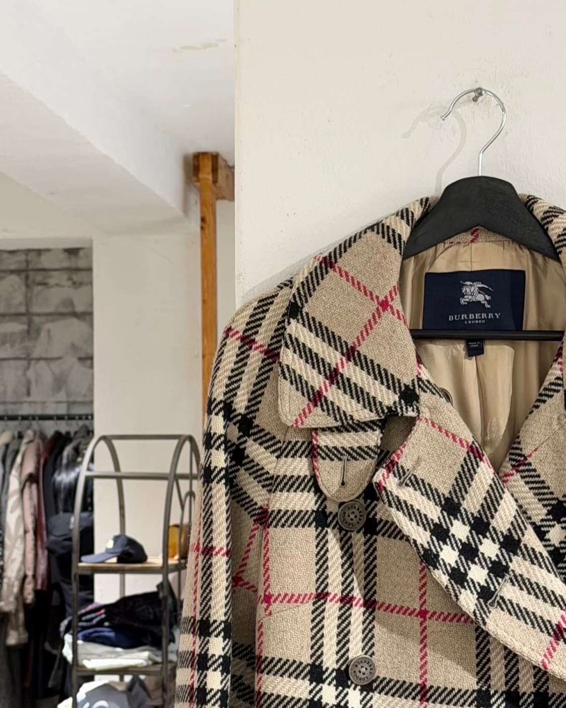 버버리 베이지 노바 체크 울 코트 상품이미지2