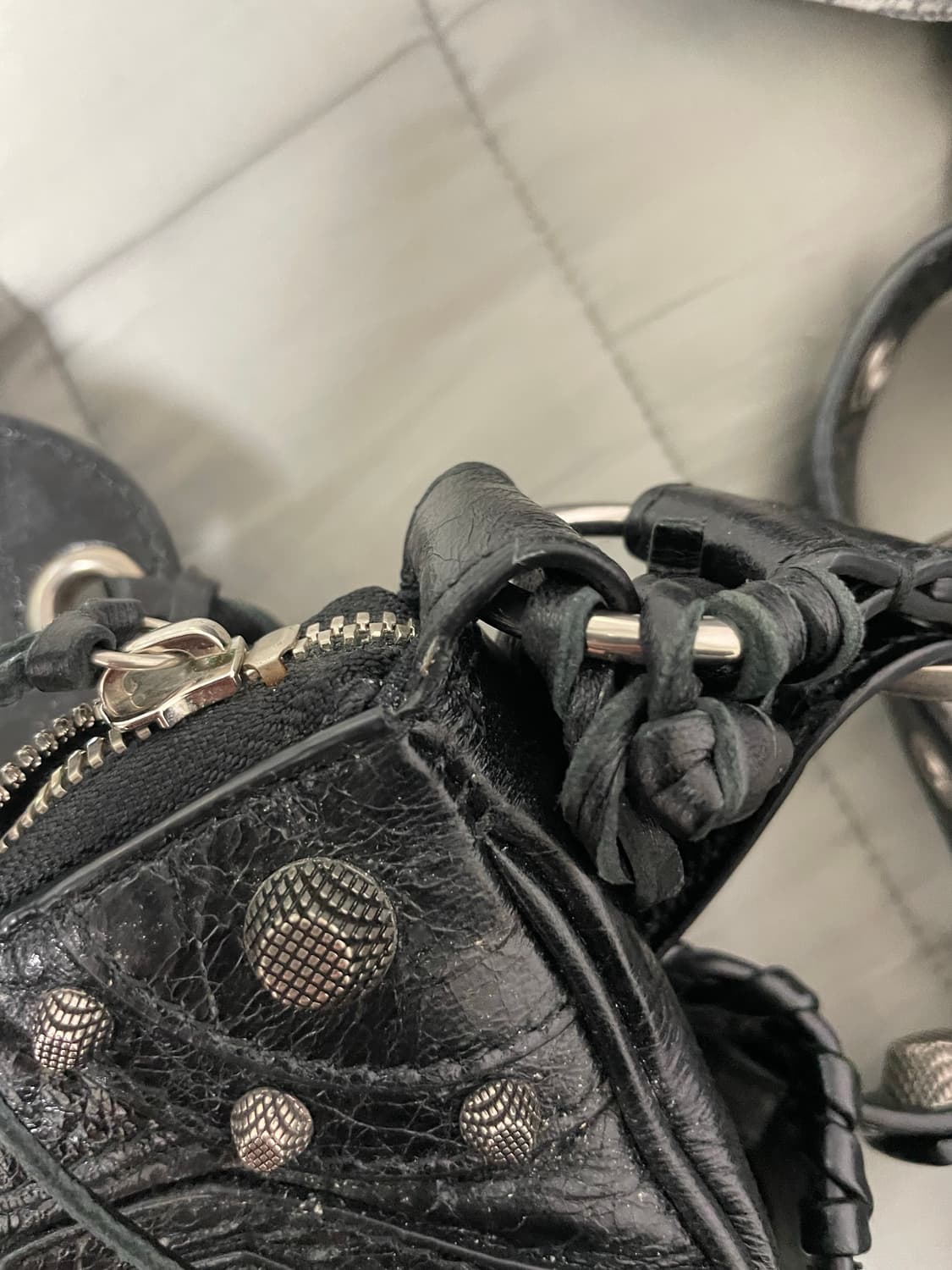 발렌시아가 램스킨 르카골 블랙xs 카드지갑 o 상품이미지8