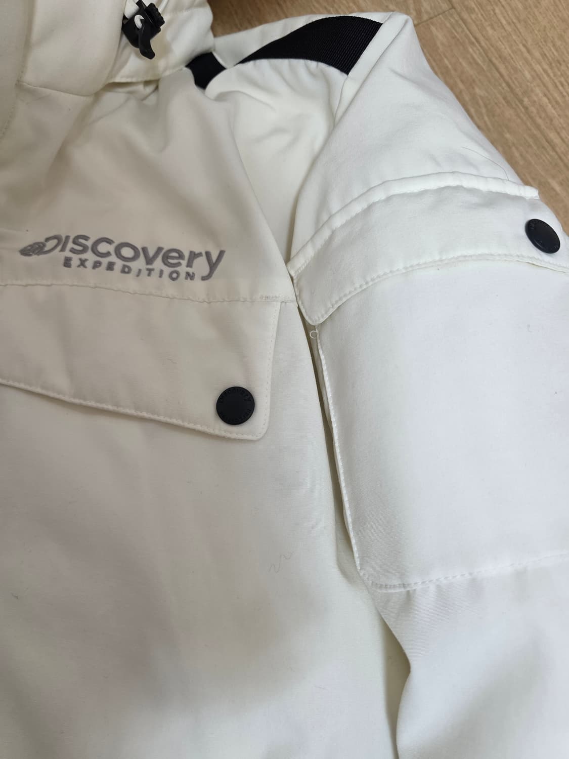 디스커버리 밀포드 구스다운 숏패딩 95 상품이미지4