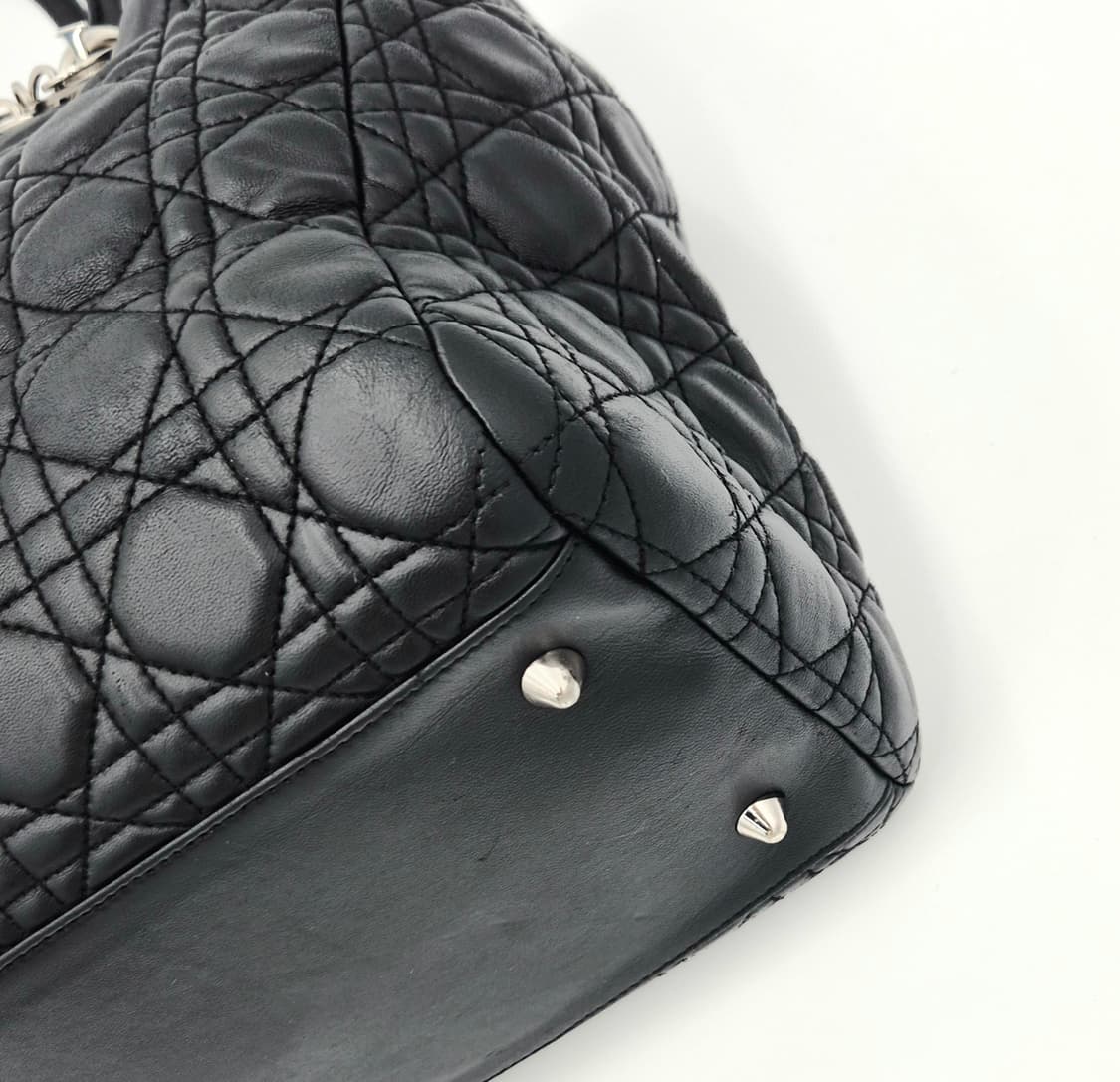 Christian Dior Lady Dior
라지(Large) 토트백
 상품이미지10