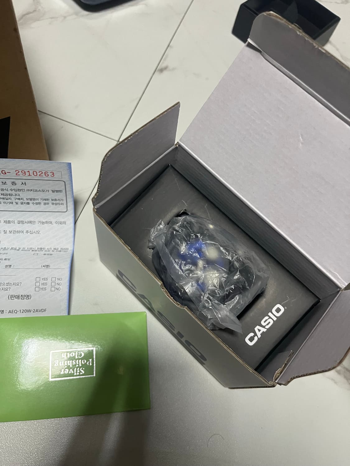 카시오 AEQ-120W-2AVDF 새상품 팝니다 상품이미지3