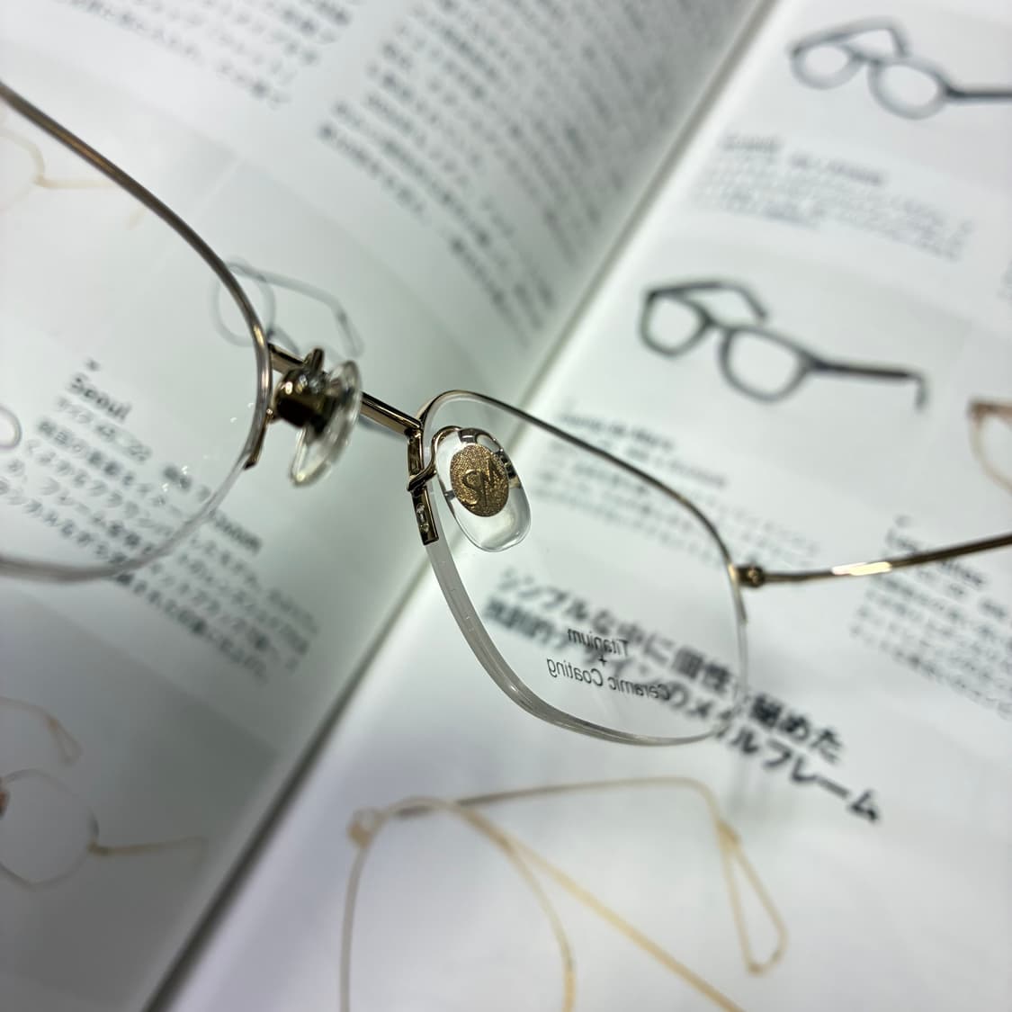 SANTA MONICA 산타모니카 골드 티카늄 반무테 안경 상품이미지7