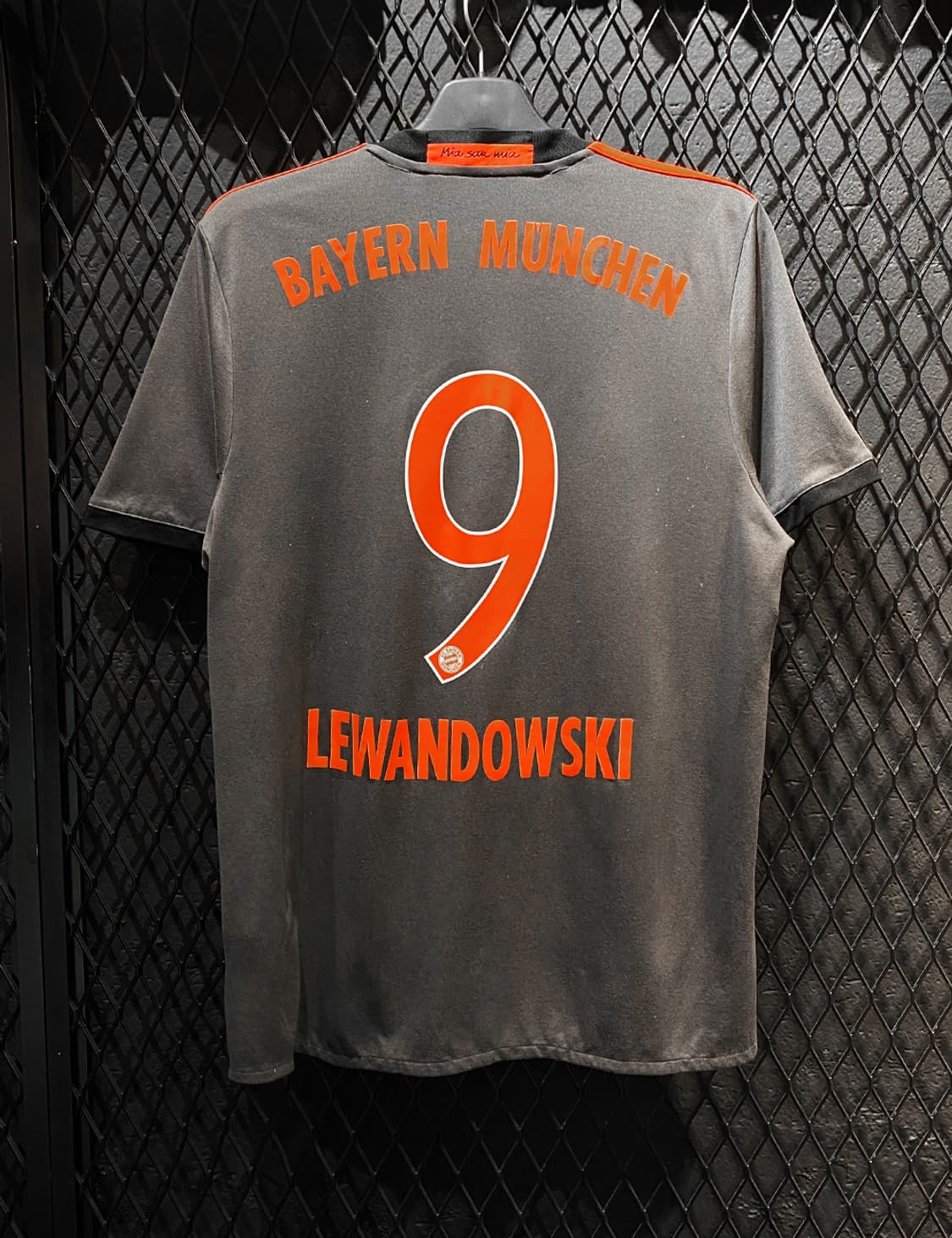 16/17 뮌헨 어웨이 레반도프스키 (L) 상품이미지3