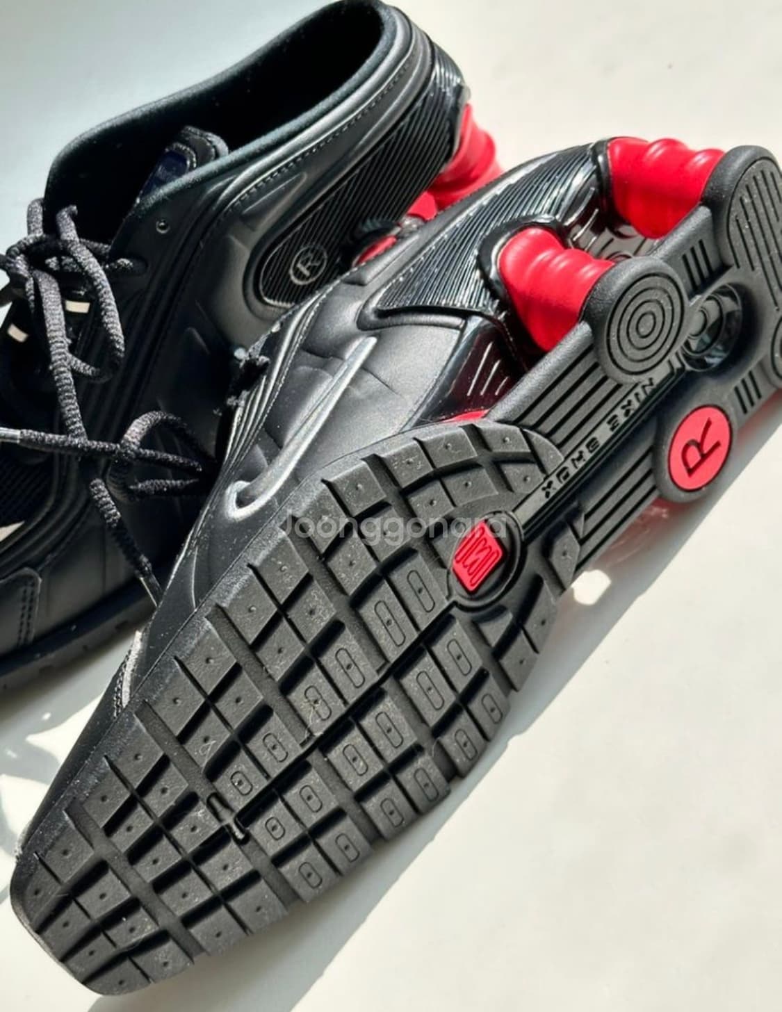 마틴로즈 x 나이키 샥스 검빨 225 나이키샥스 상품이미지7