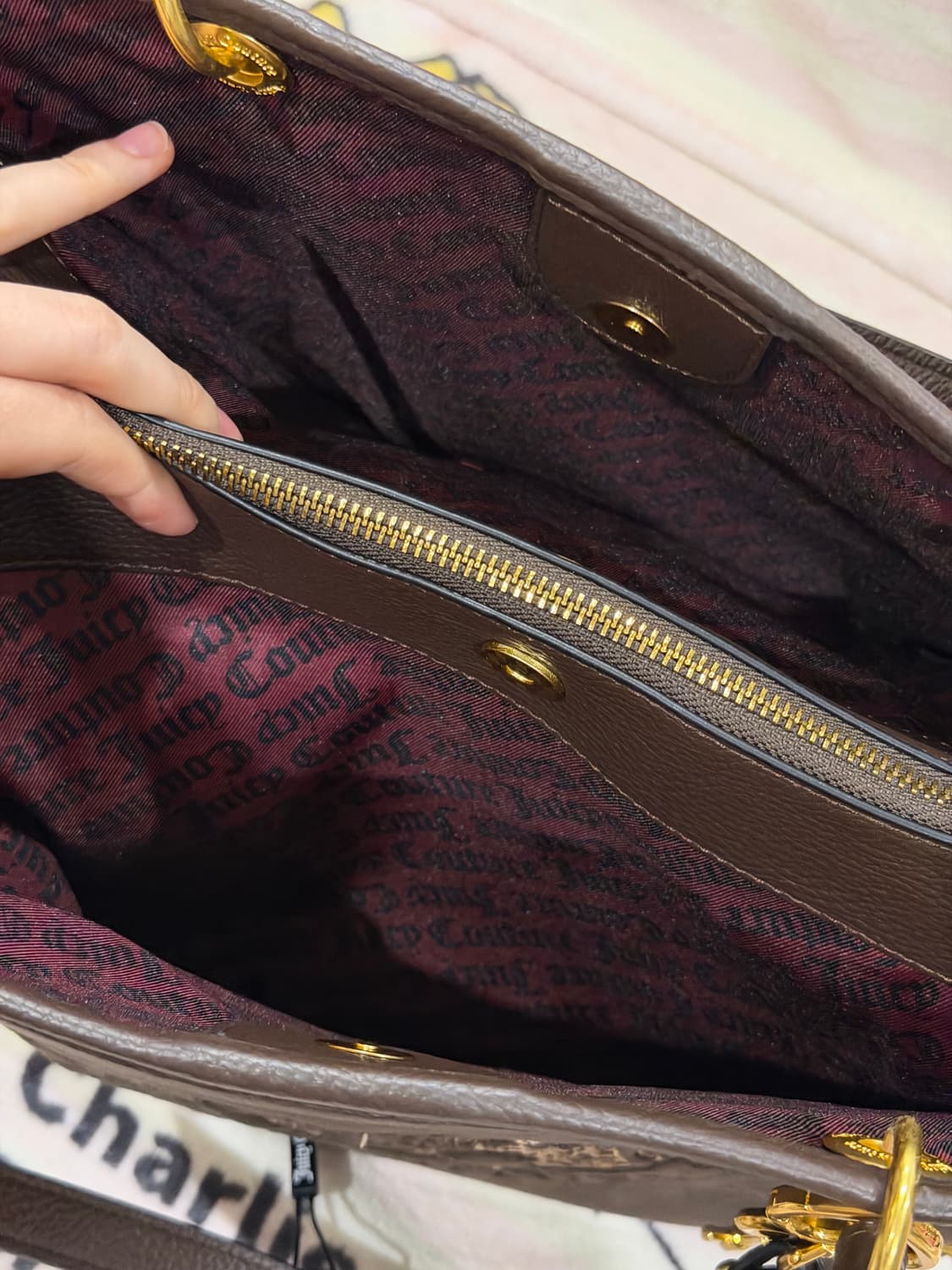 [신상✨블프세일] 쥬시꾸뛰르 벨벳 브라운 쇼퍼백 빈티지 상품이미지6