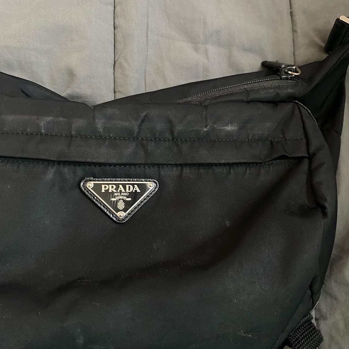 Prada Nylon Cross Bag 상품이미지4