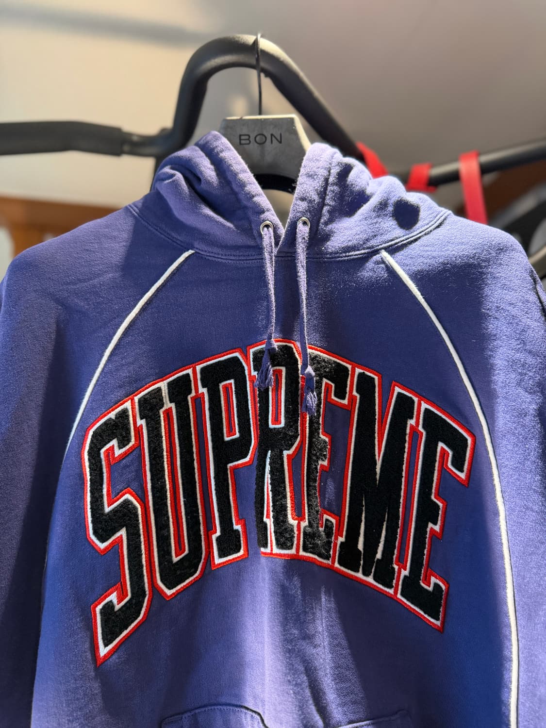 슈프림 [민트급,정품] 박시 파이핑 후드티 (시세 45만)  상품이미지1