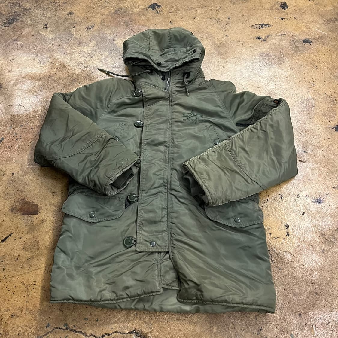 알파인더스트리 카키 패딩 상품이미지2