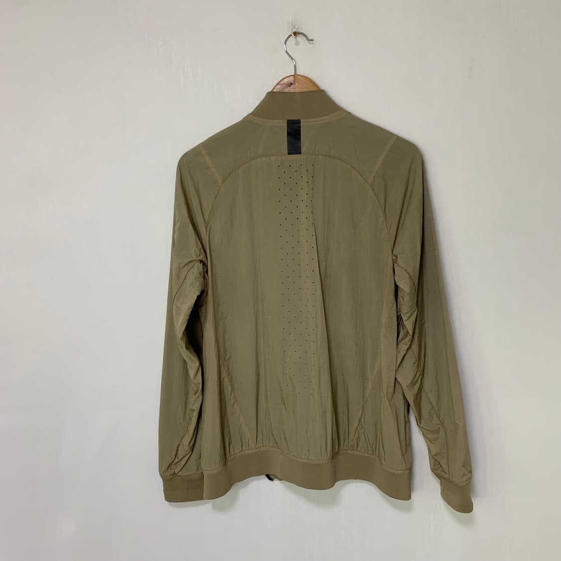 나이키 사선 지퍼 디테일 바람막이 블루종 자켓 베이지 브라운 M 상품이미지4