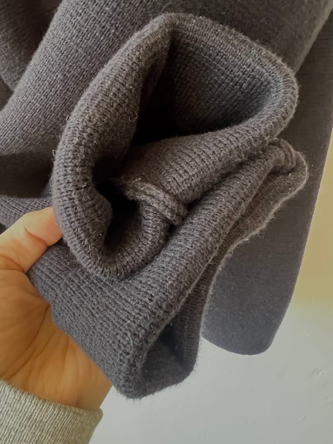 코스 COS 남성 블랙 울혼방가디건 
 상품이미지4