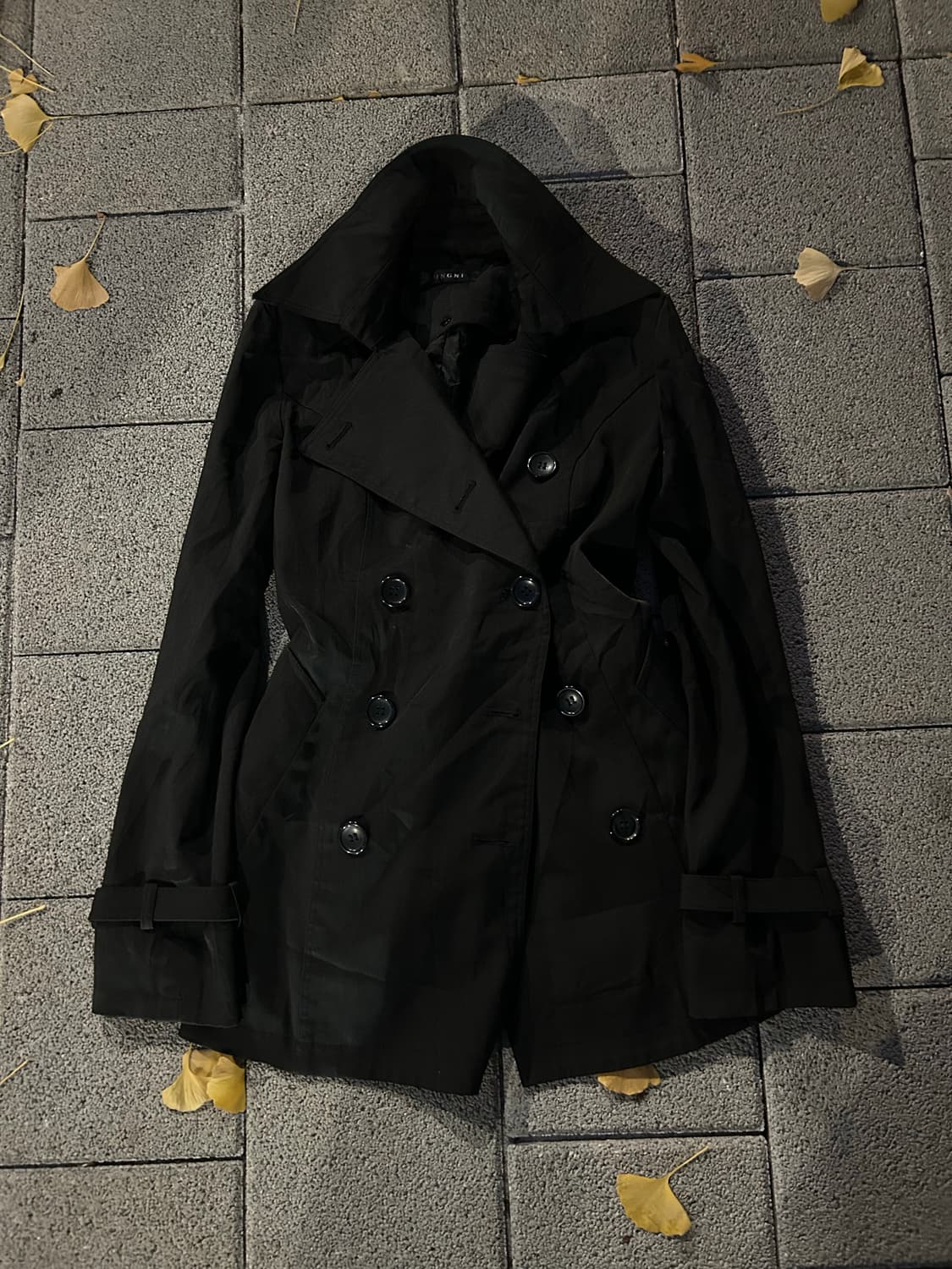 2000s JPN ingni 고딕 블랙 버튼 숏 코트자켓  상품이미지3