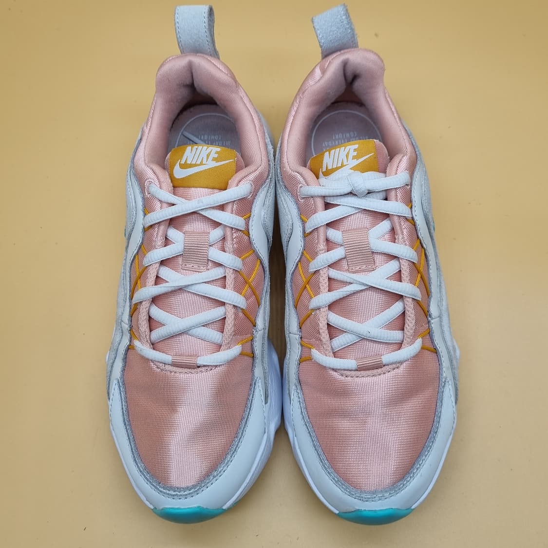 나이키 라이즈365 코랄 여성운동화235  상품이미지2