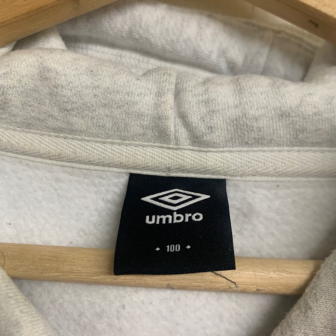 2023 엄브로 기모 후드티 100 상품이미지3