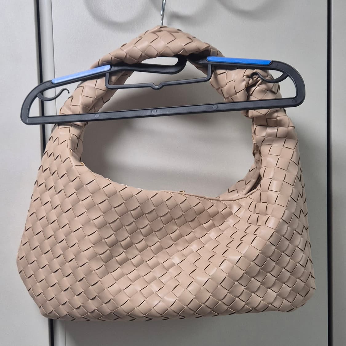 보테가 조디백 미디움 상품이미지2